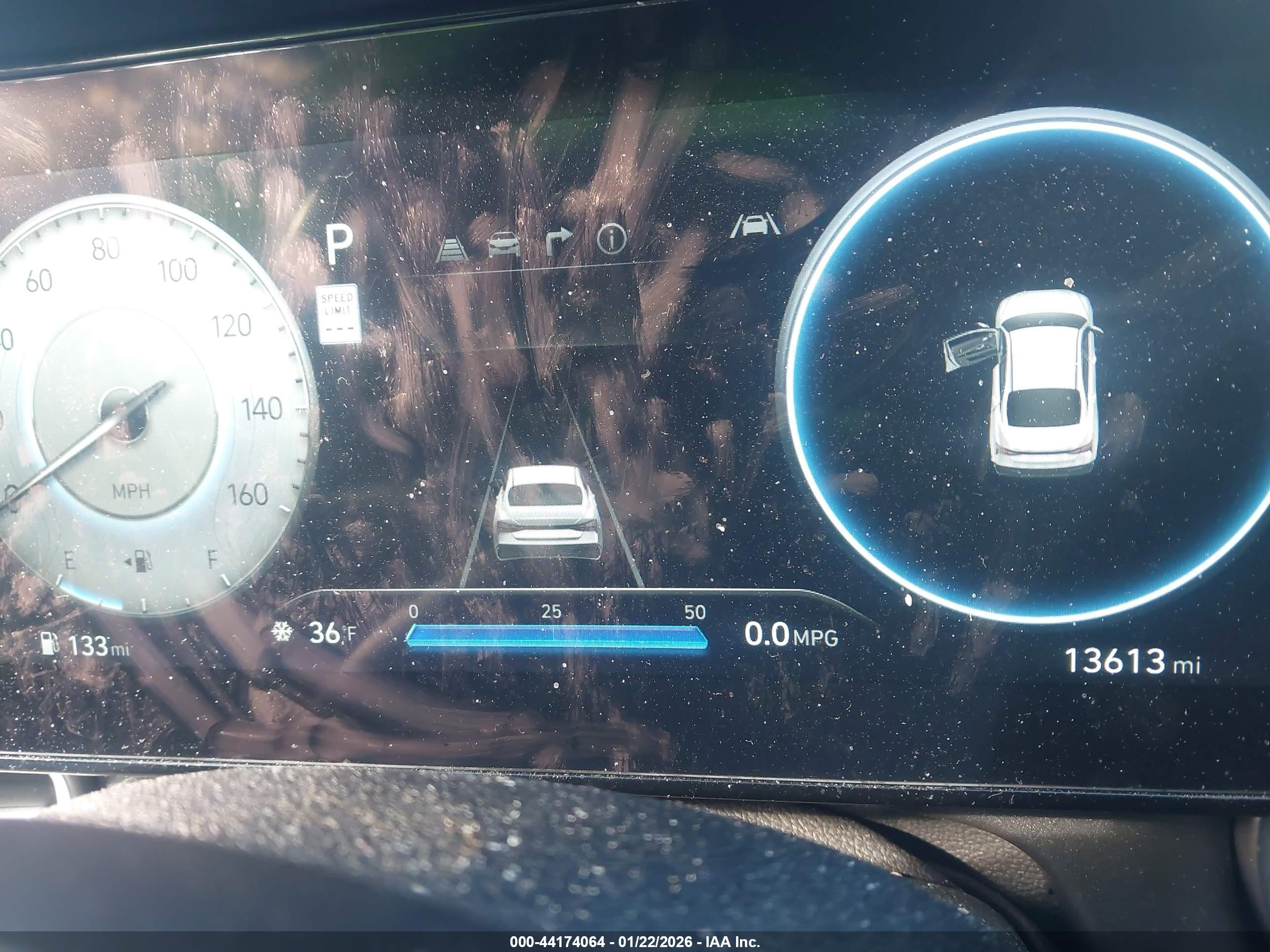 HYUNDAI ELANTRA image 7