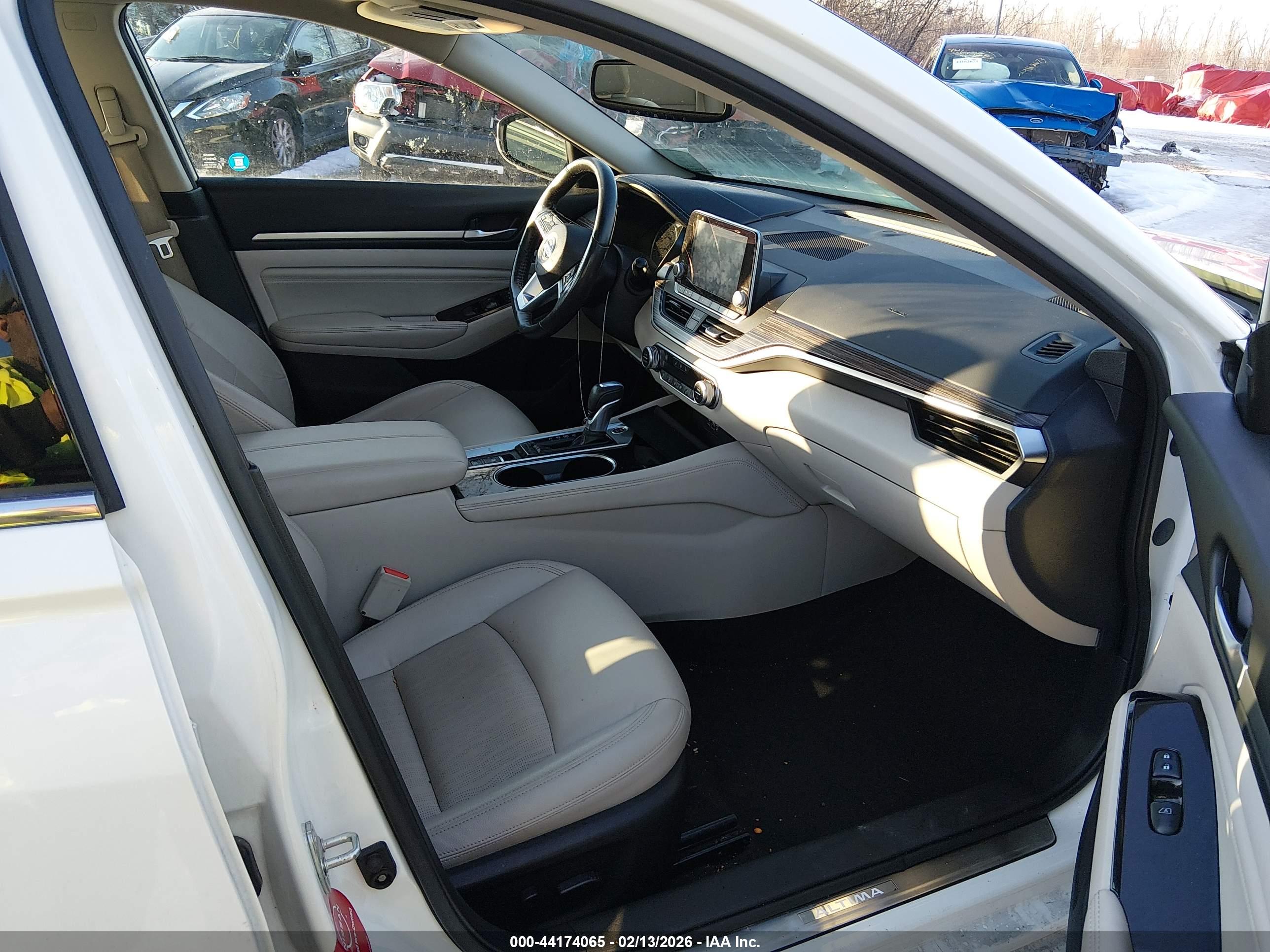 NISSAN ALTIMA image 5