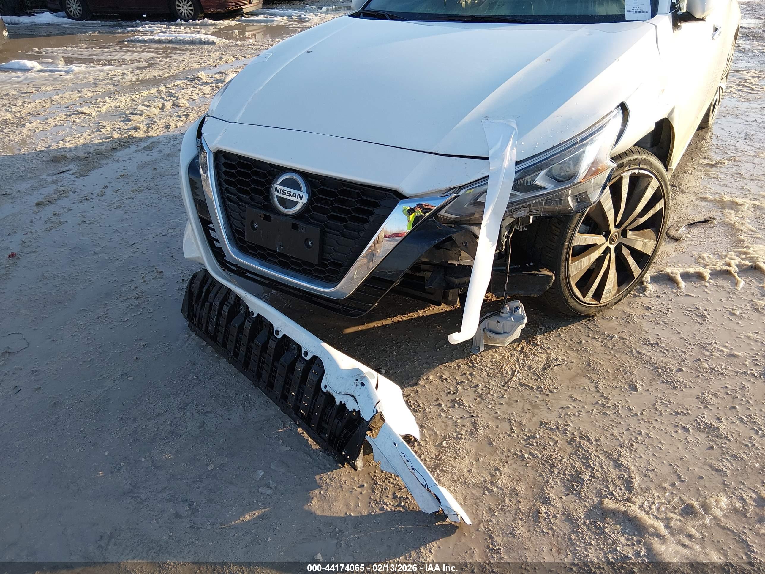 NISSAN ALTIMA image 6