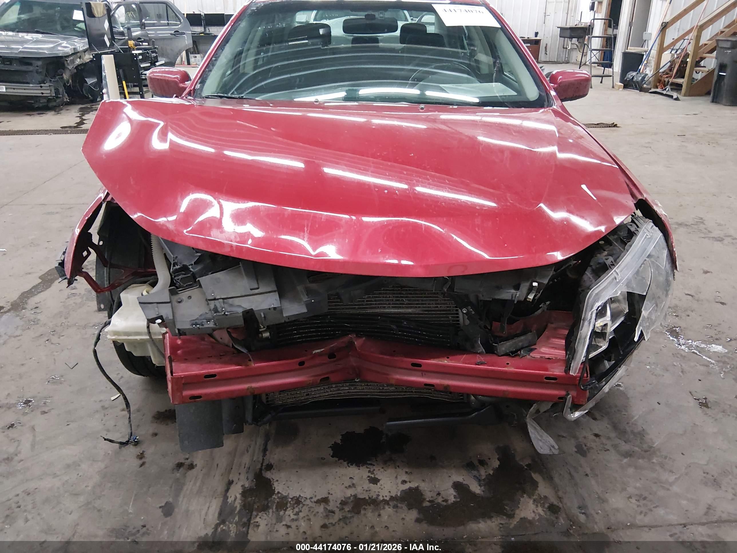 FORD FUSION image 6