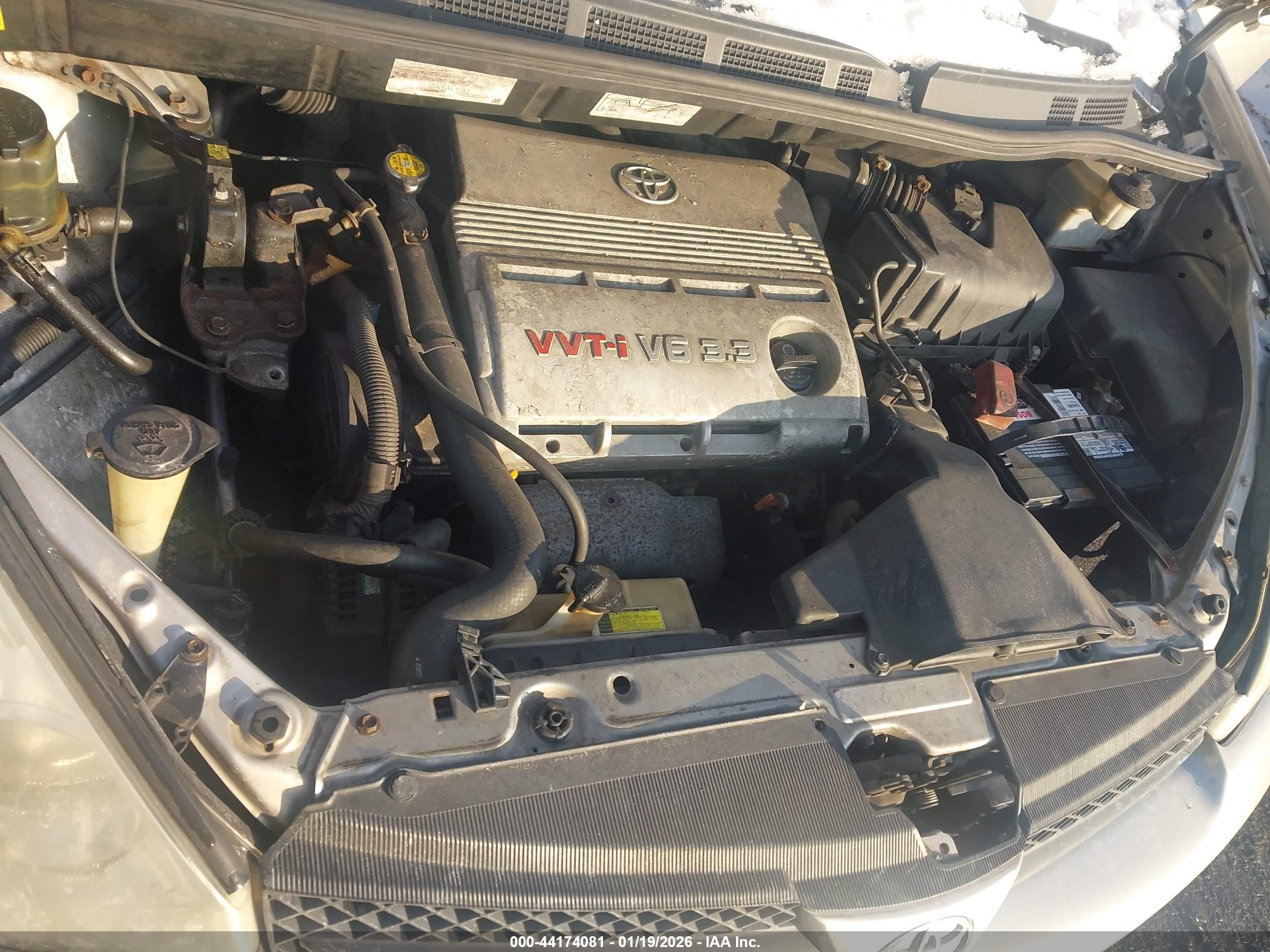TOYOTA SIENNA image 10