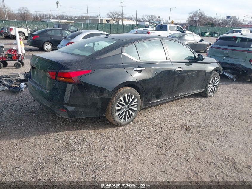 NISSAN ALTIMA image 4