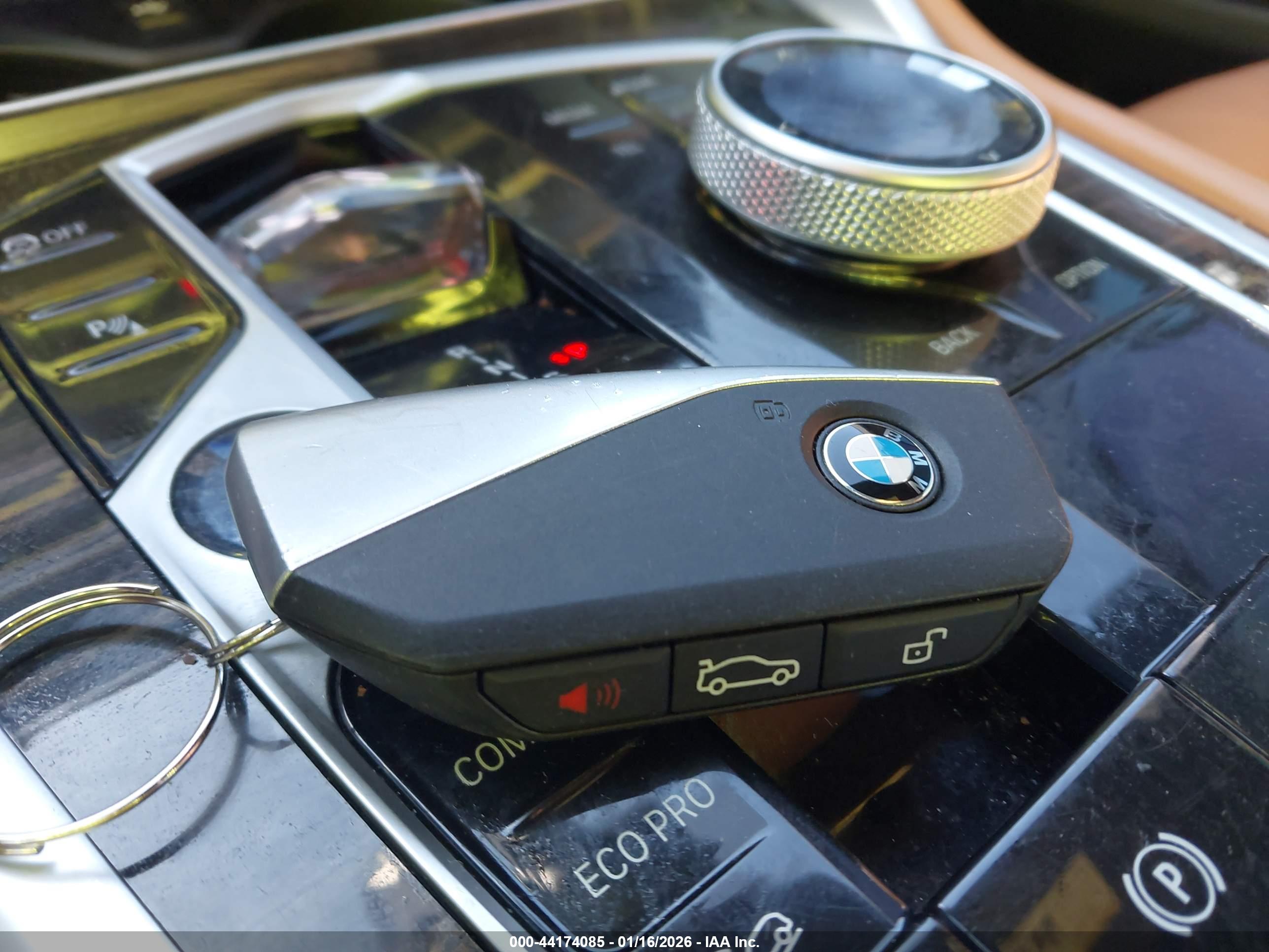 BMW X6 image 11