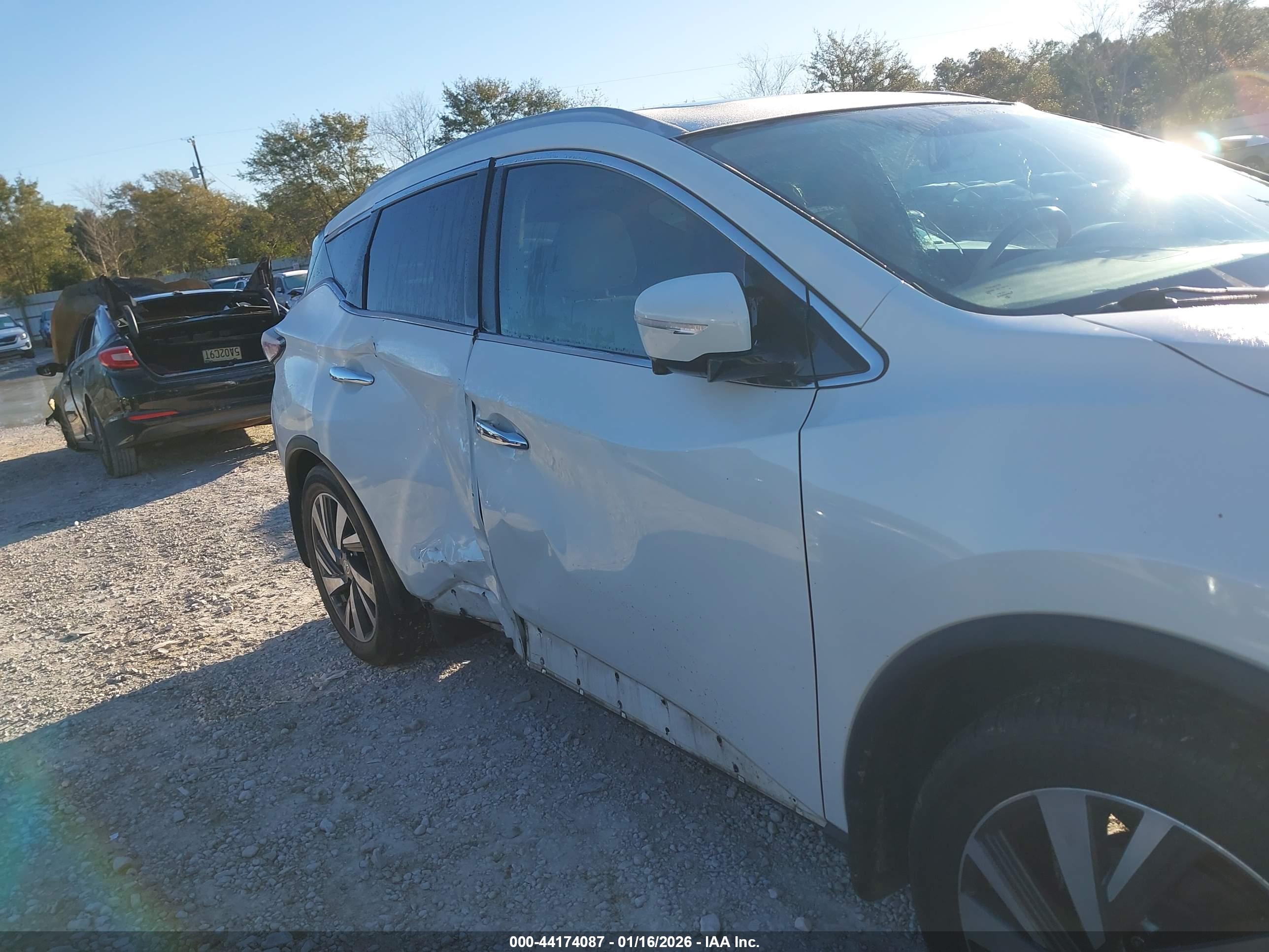 NISSAN MURANO image 6