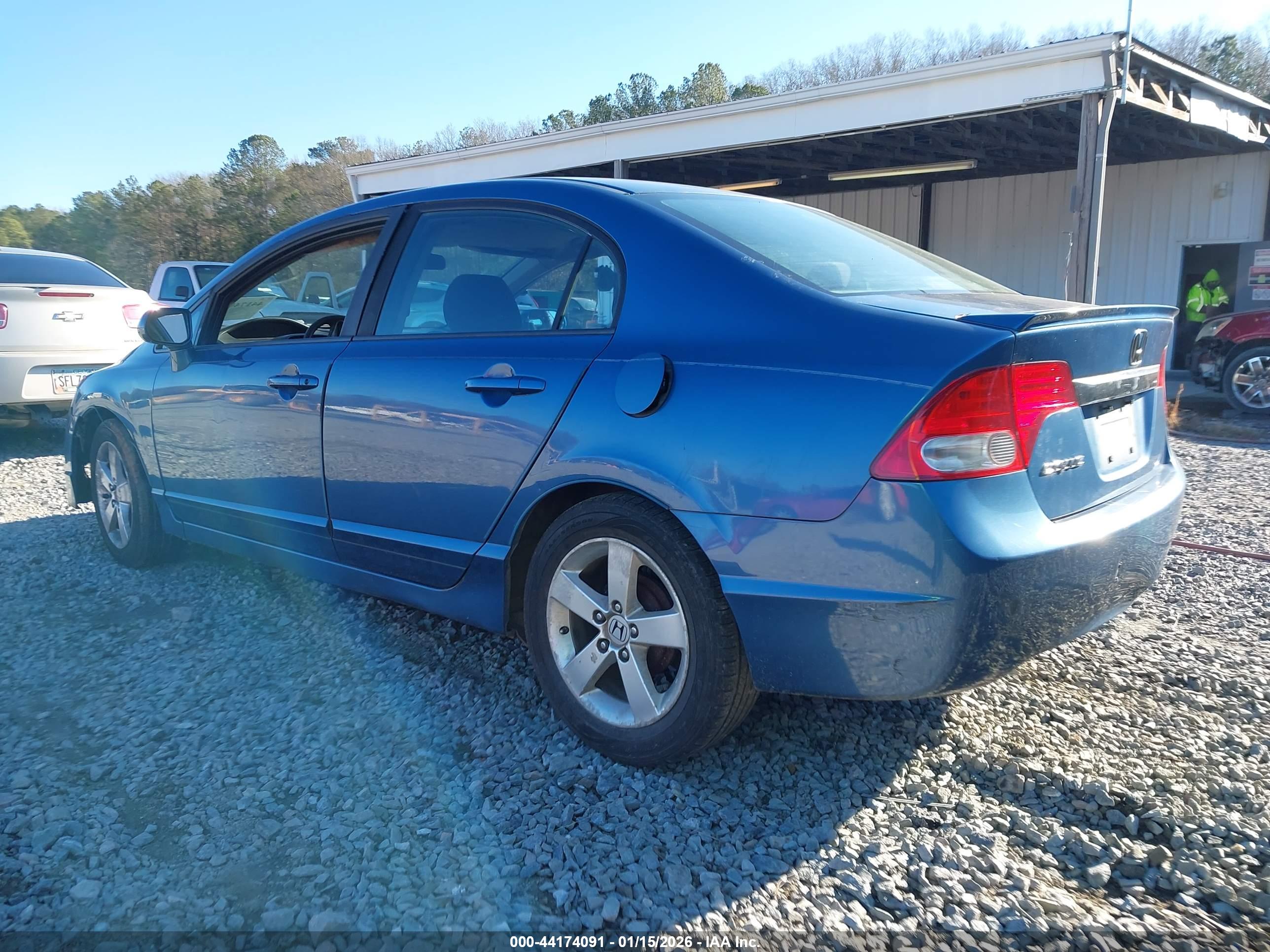 HONDA CIVIC image 3