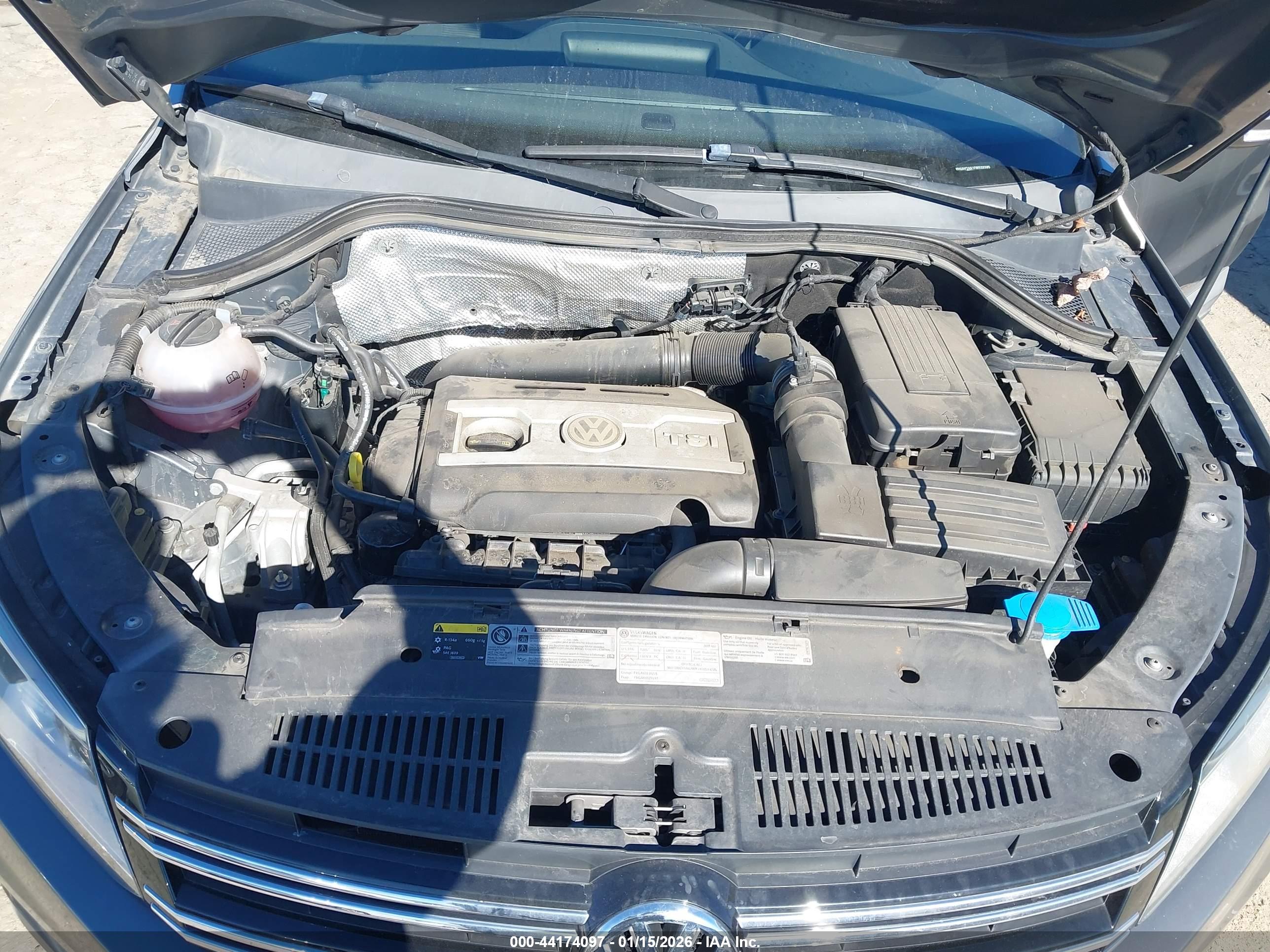 VOLKSWAGEN TIGUAN image 10