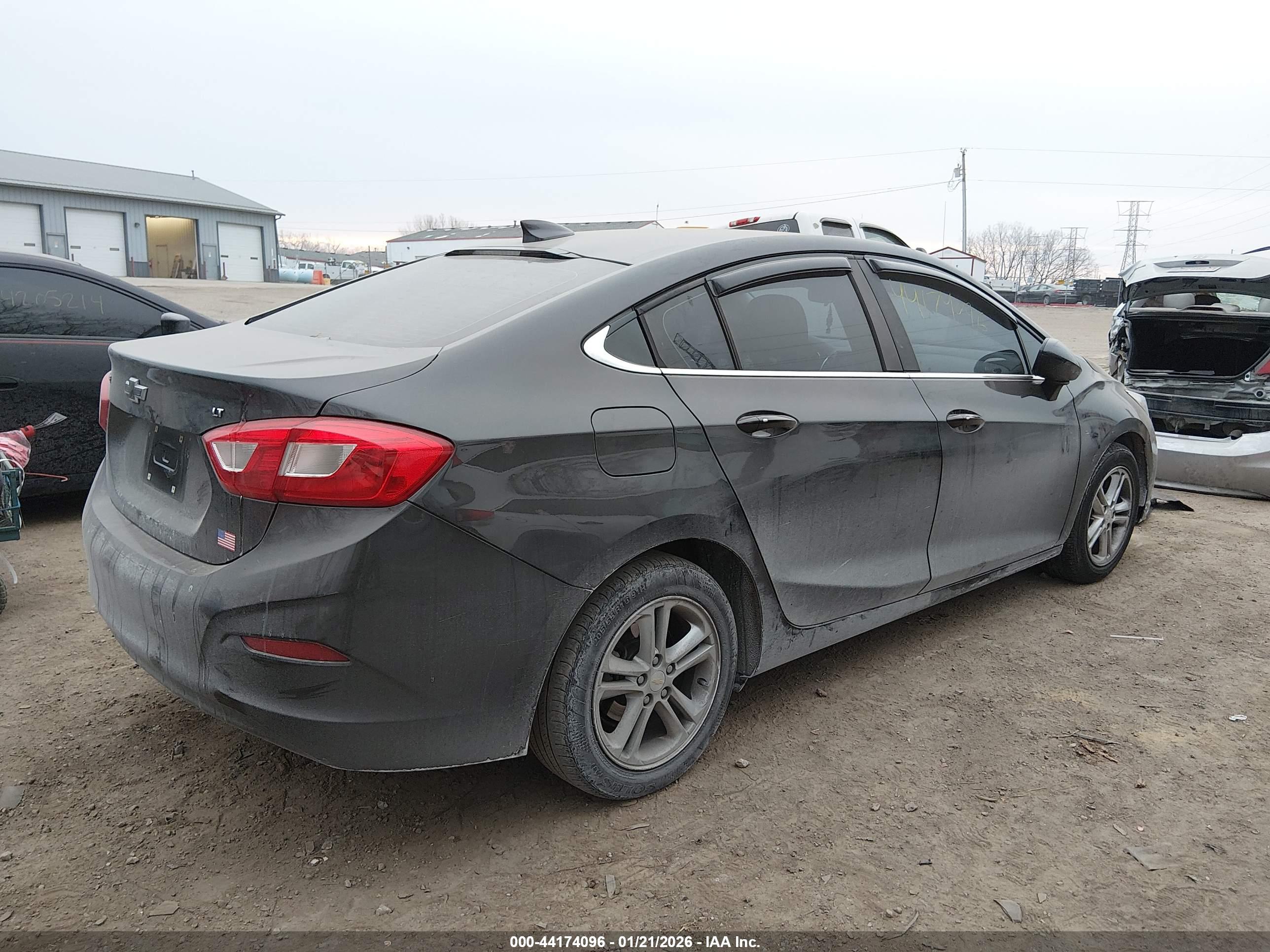 CHEVROLET CRUZE image 4