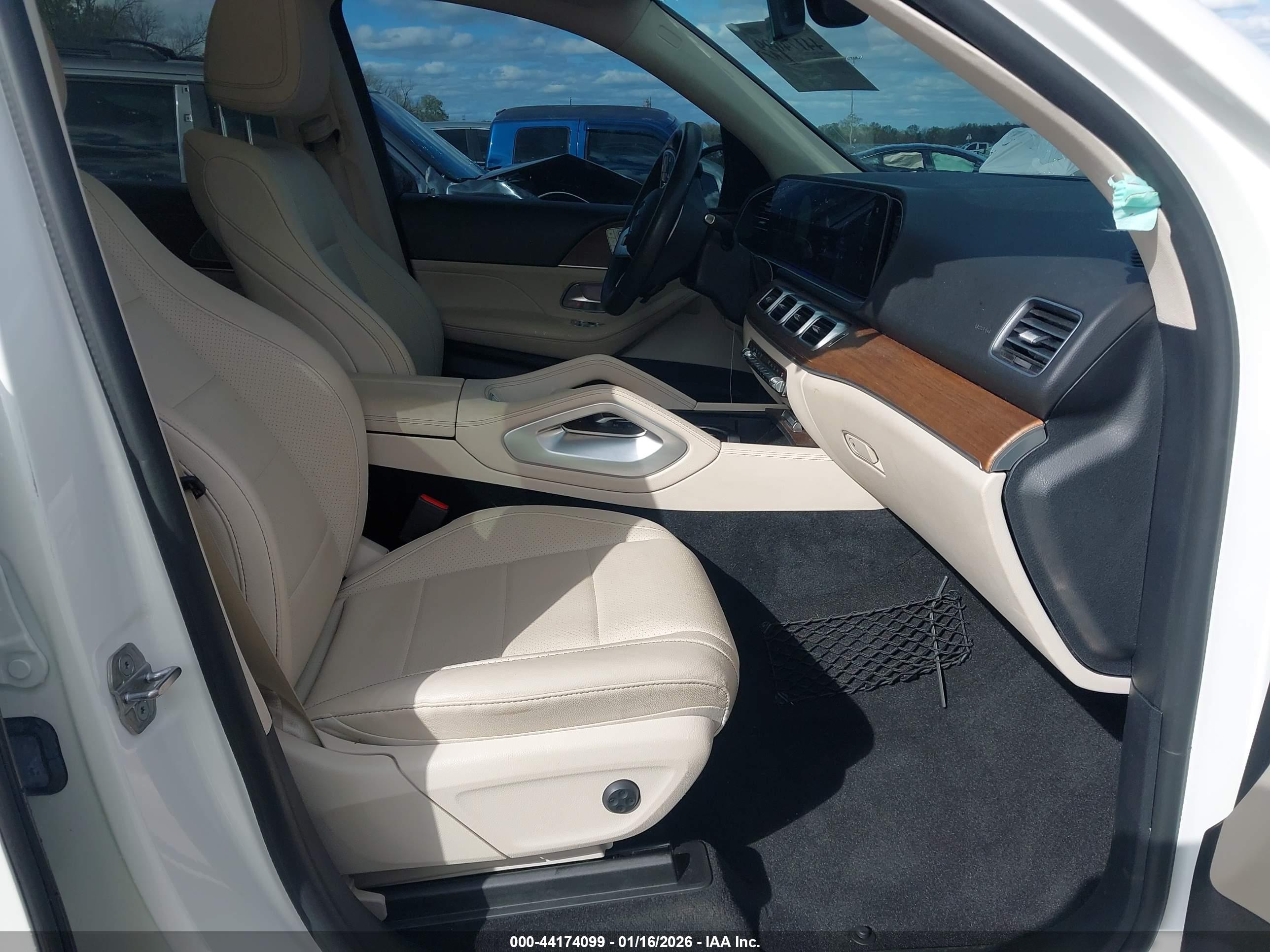 MERCEDES-BENZ GLE image 5