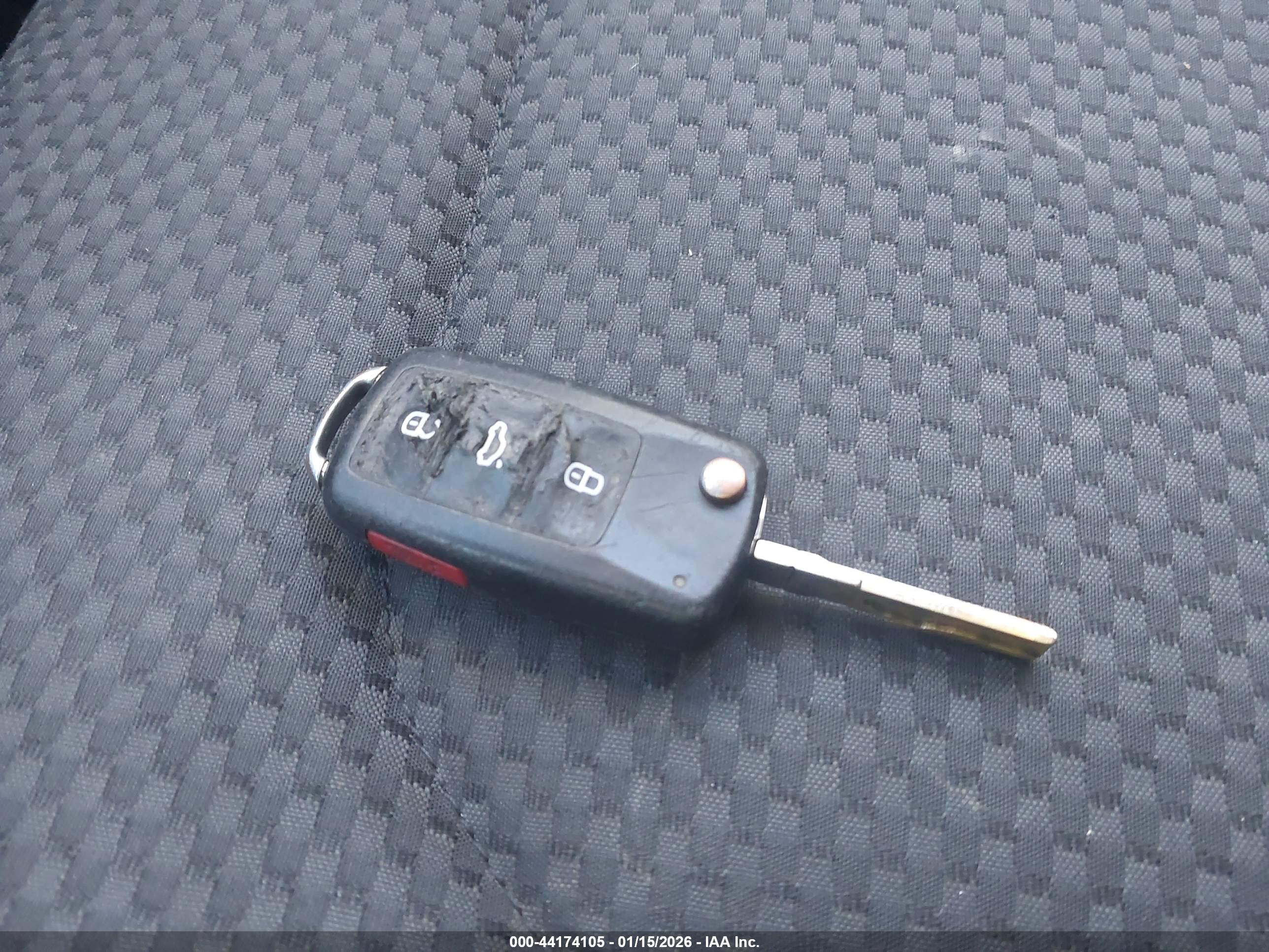 VOLKSWAGEN PASSAT image 11