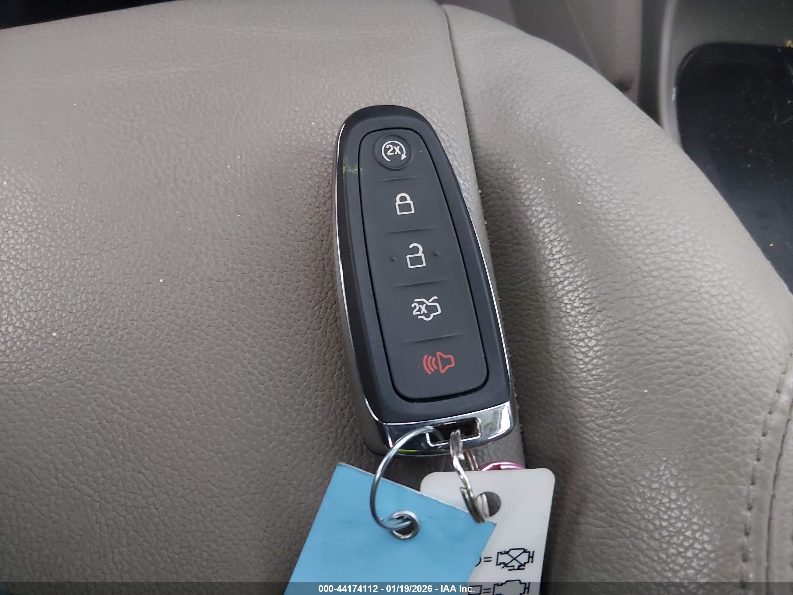 FORD C-MAX image 11