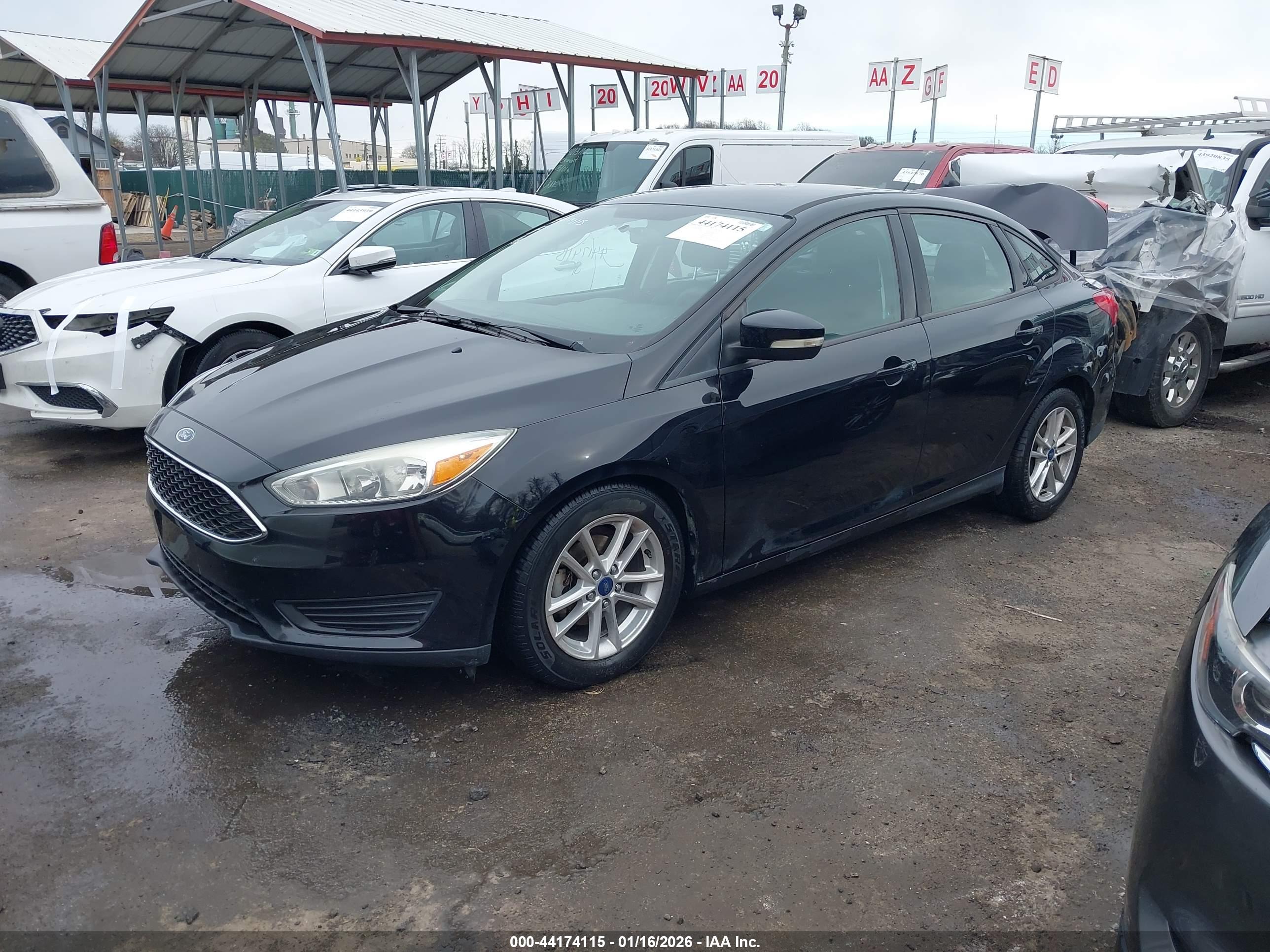 FORD FOCUS image 2