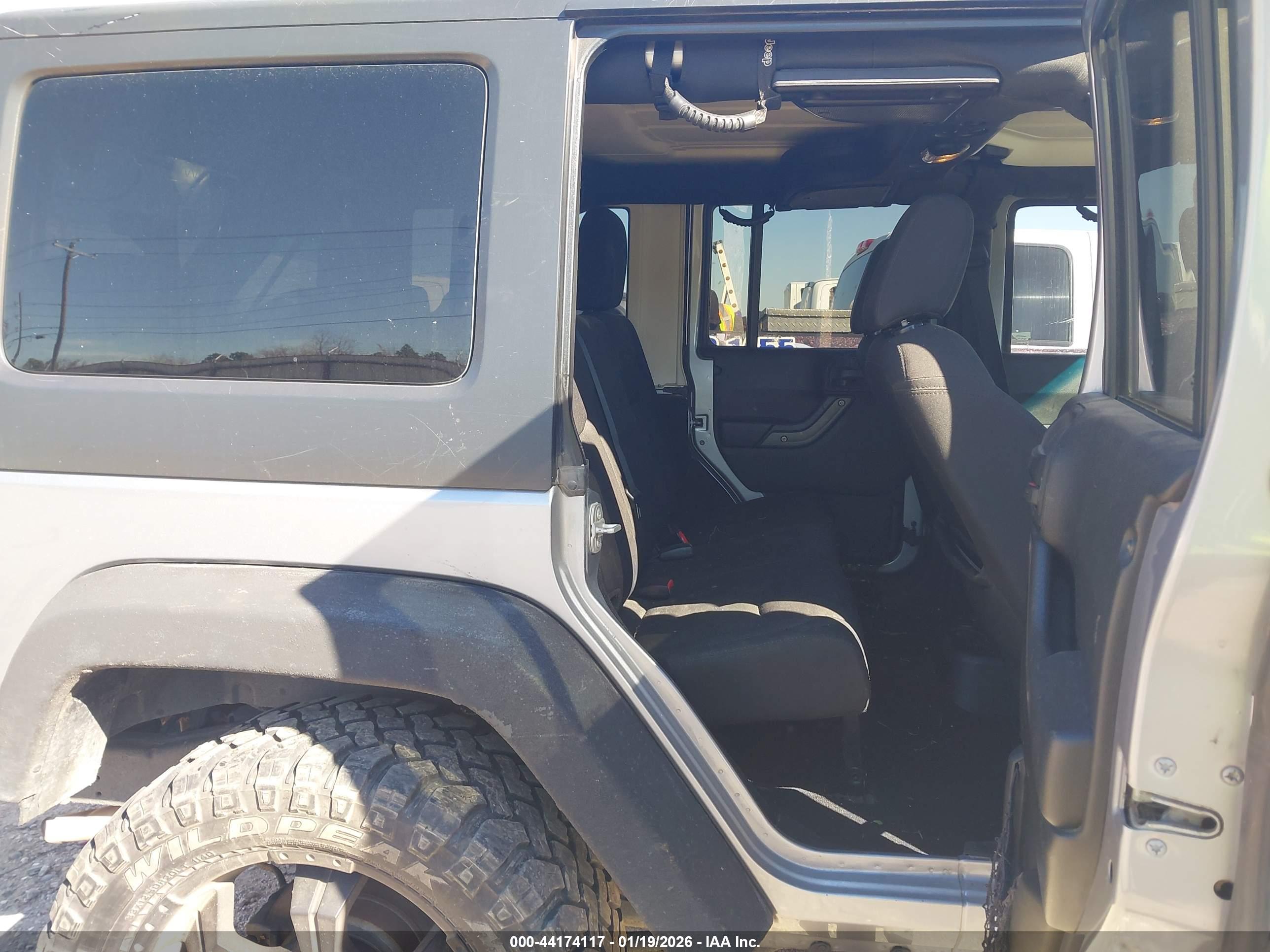JEEP WRANGLER image 8