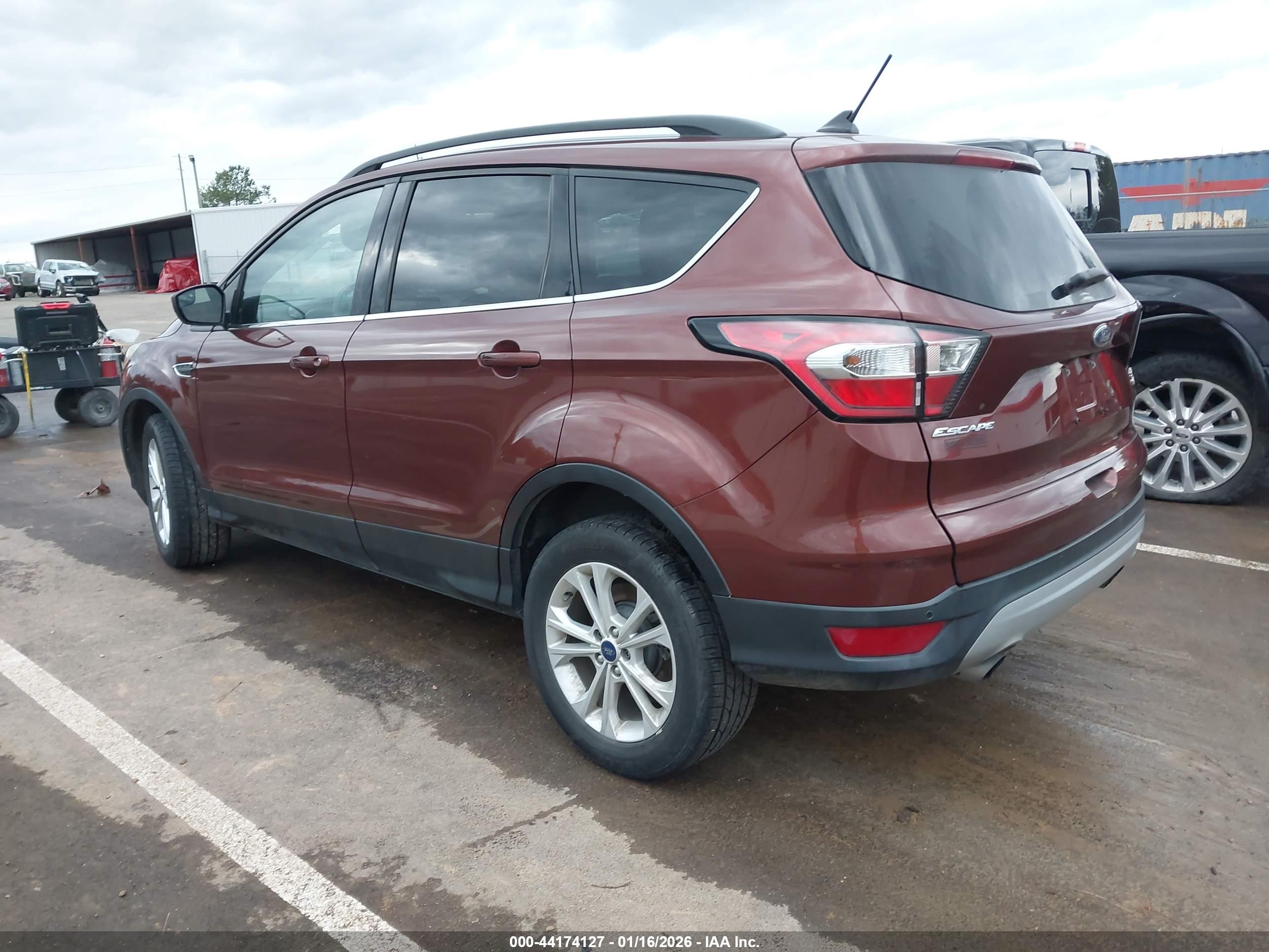 FORD ESCAPE image 3