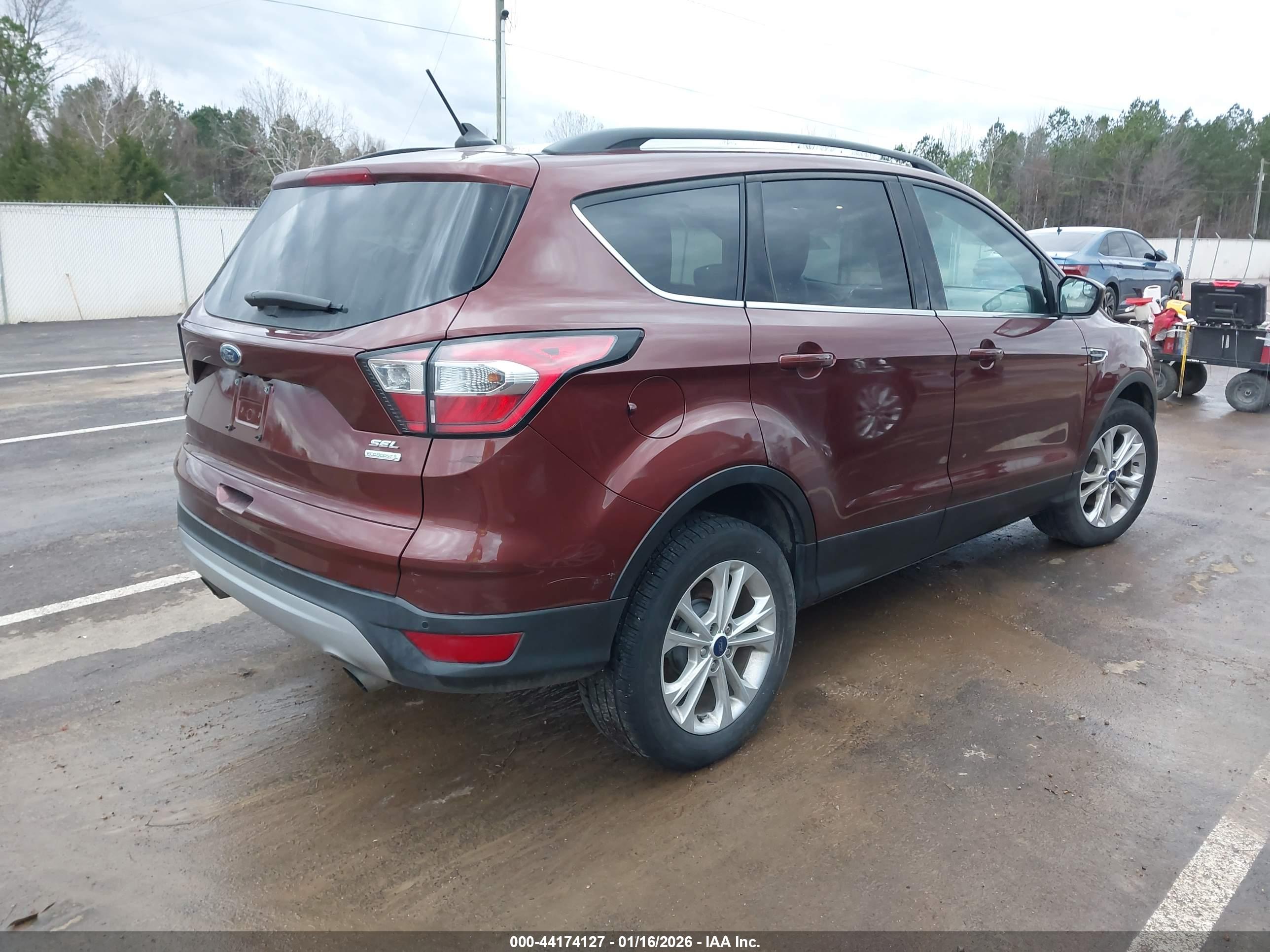 FORD ESCAPE image 4