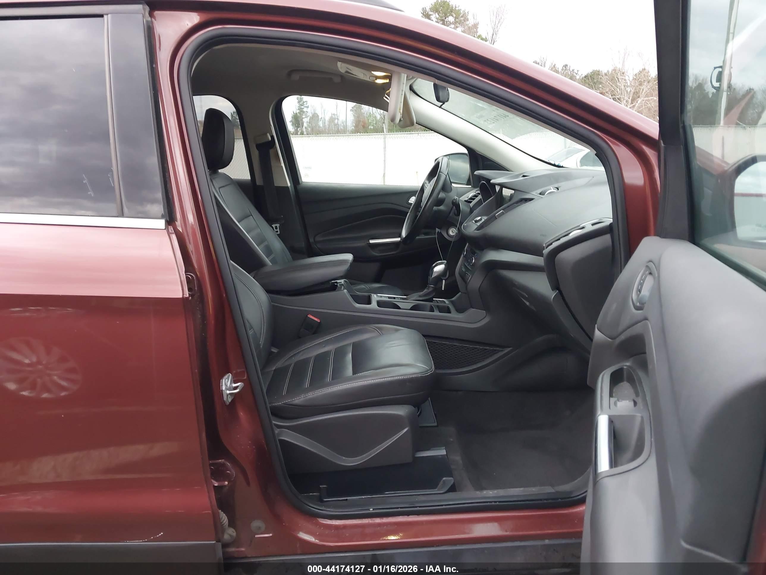 FORD ESCAPE image 5