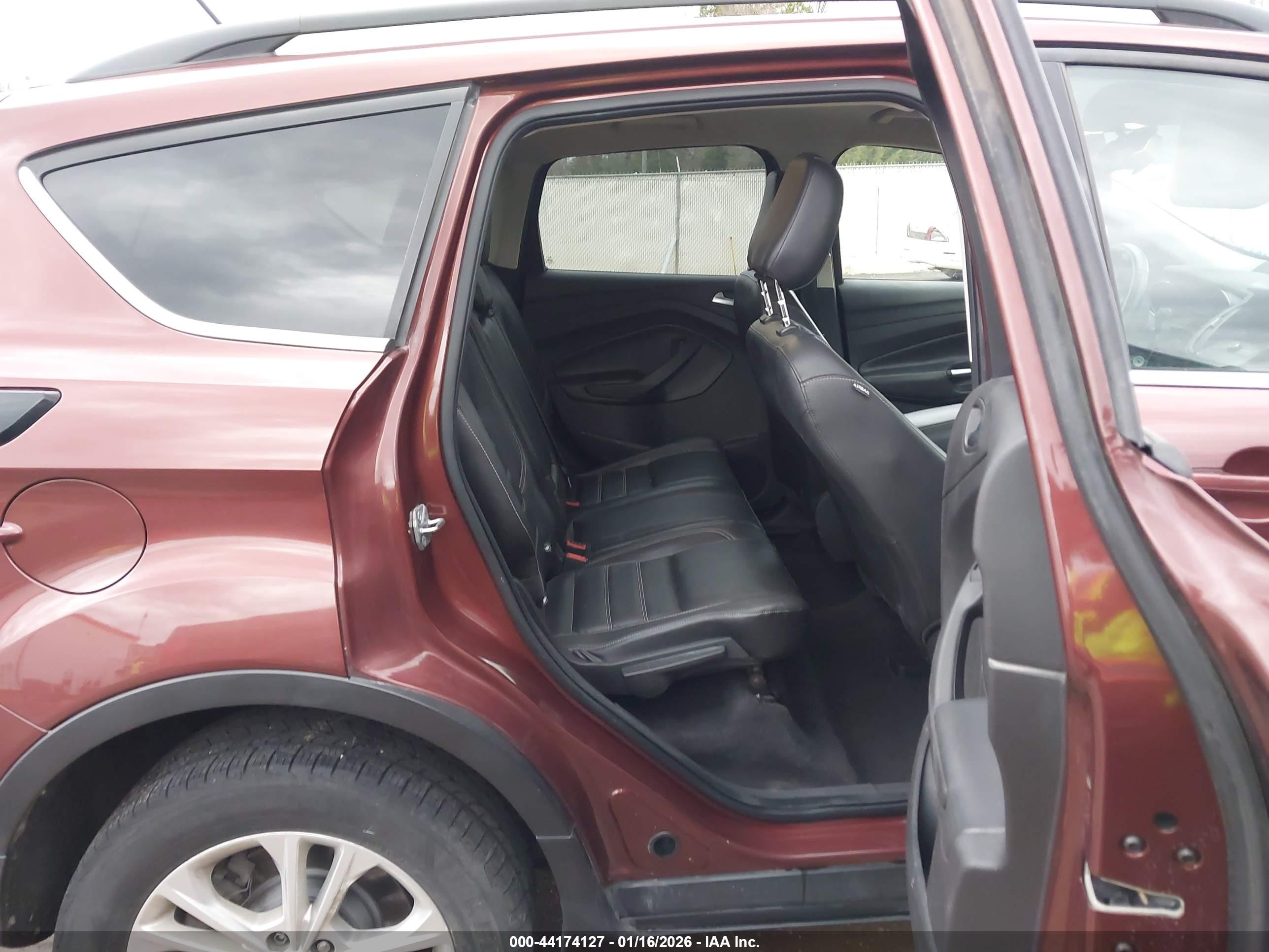 FORD ESCAPE image 8