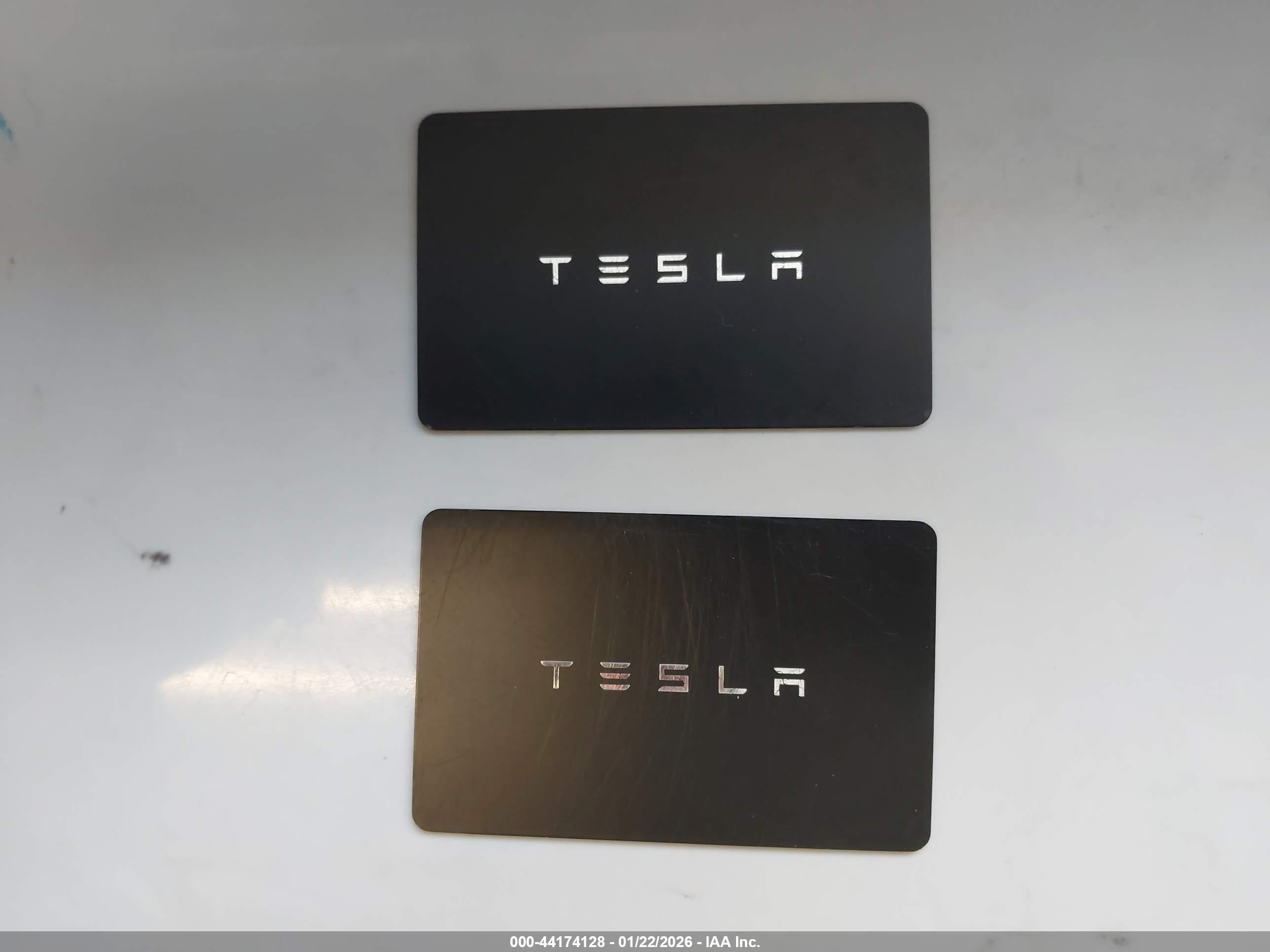TESLA MODEL image 11