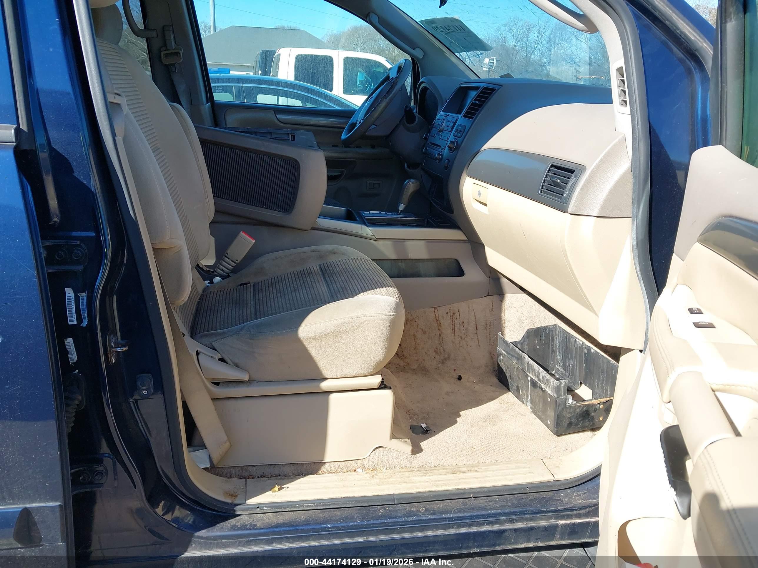 NISSAN ARMADA image 5