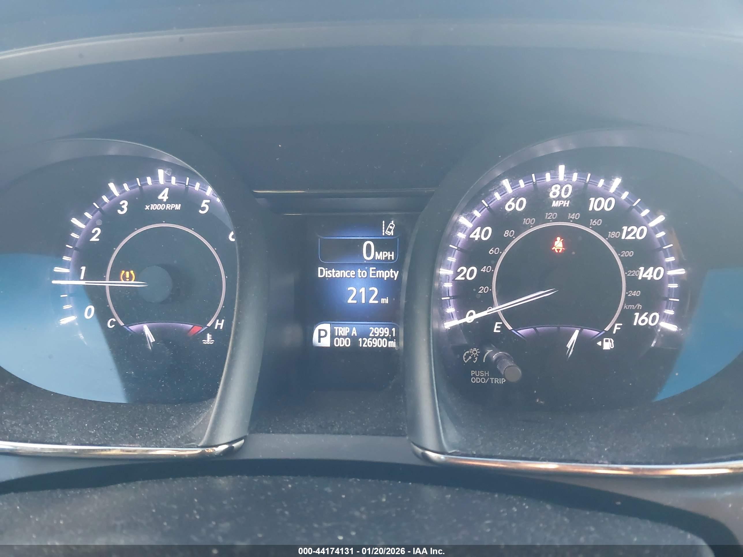 TOYOTA AVALON image 7