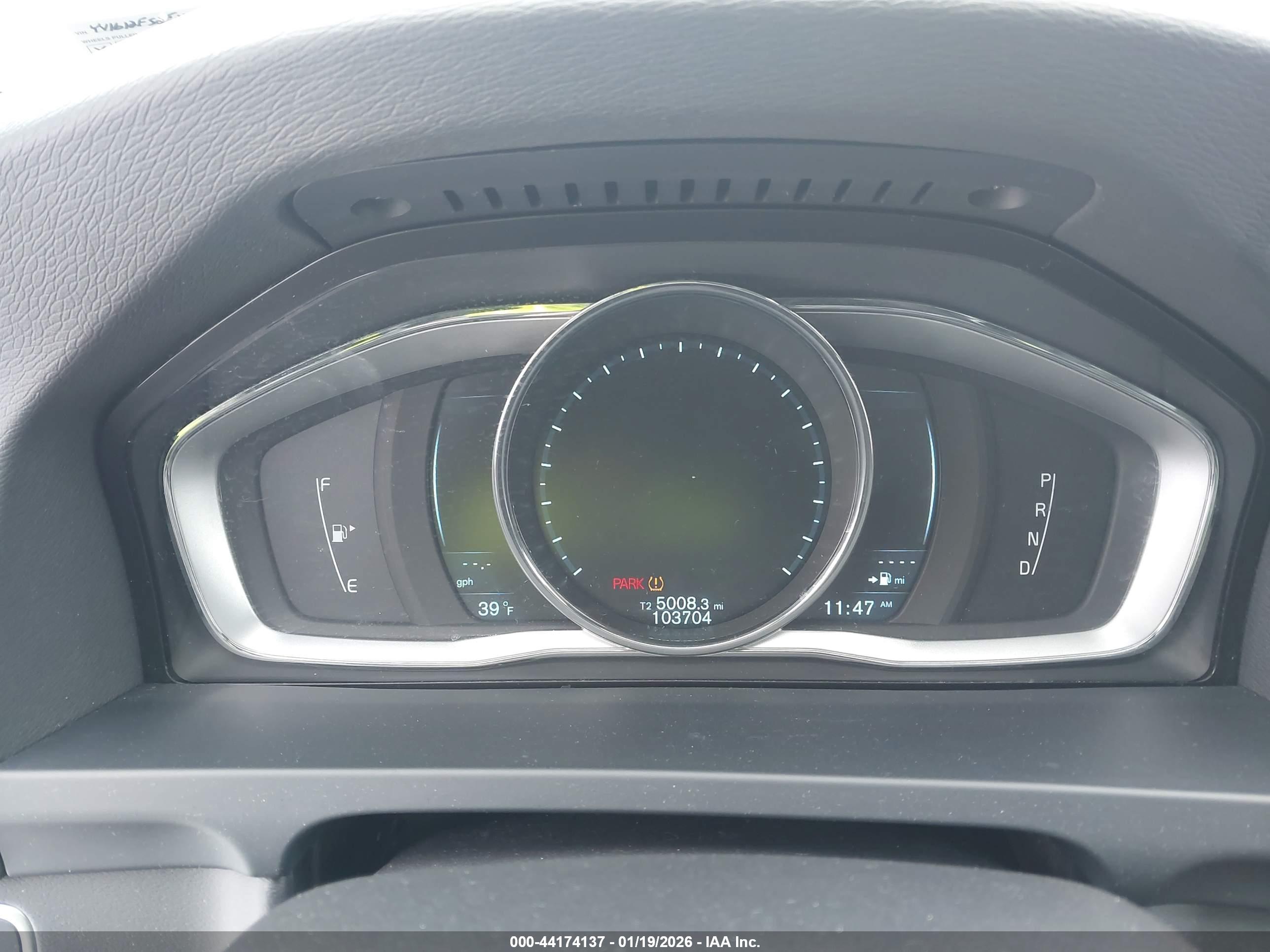 VOLVO S60 image 7