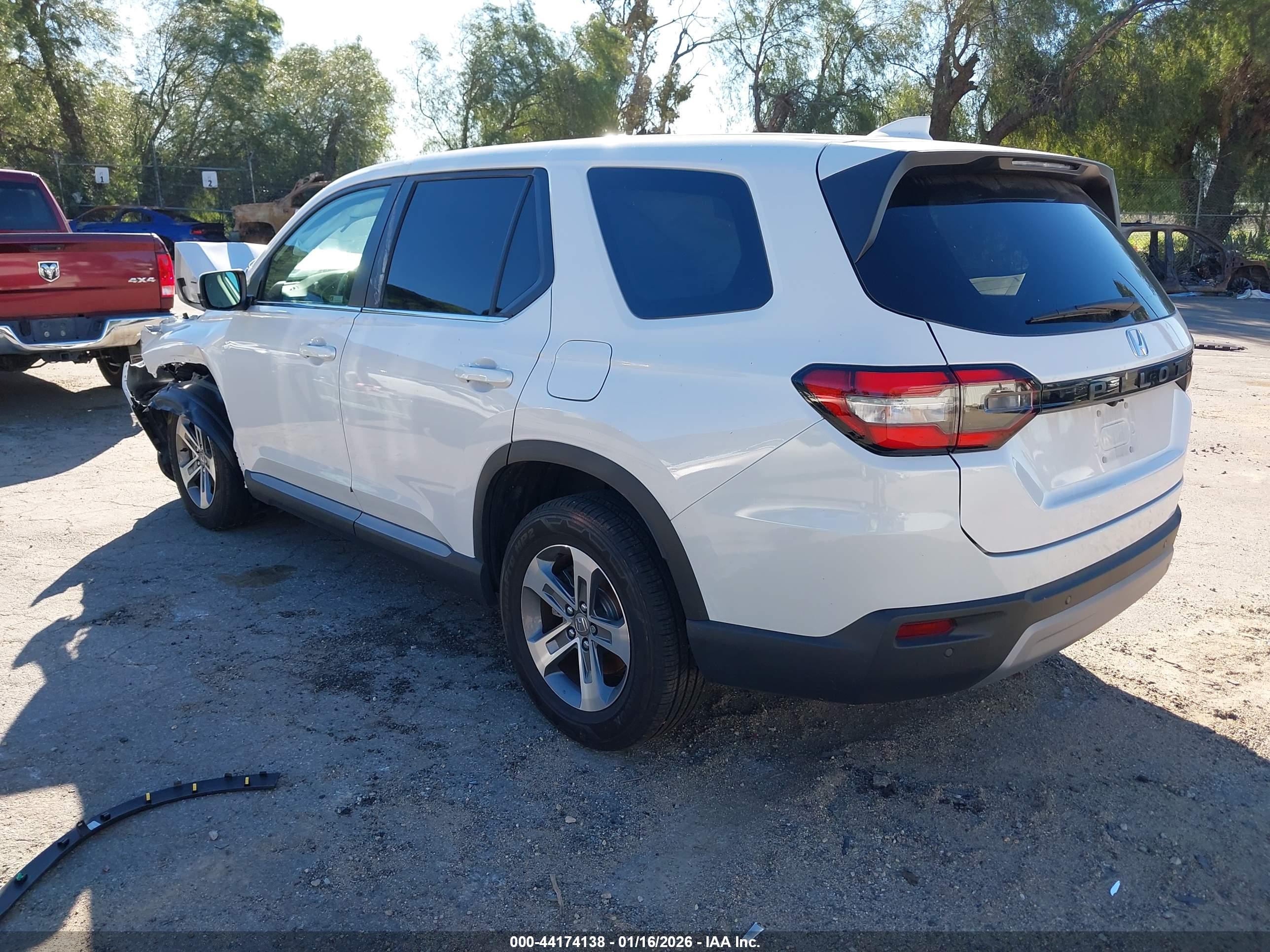 HONDA PILOT image 3