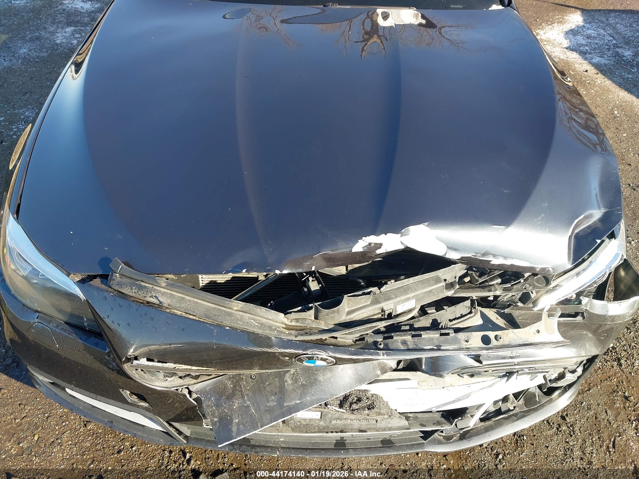 BMW 528I image 10