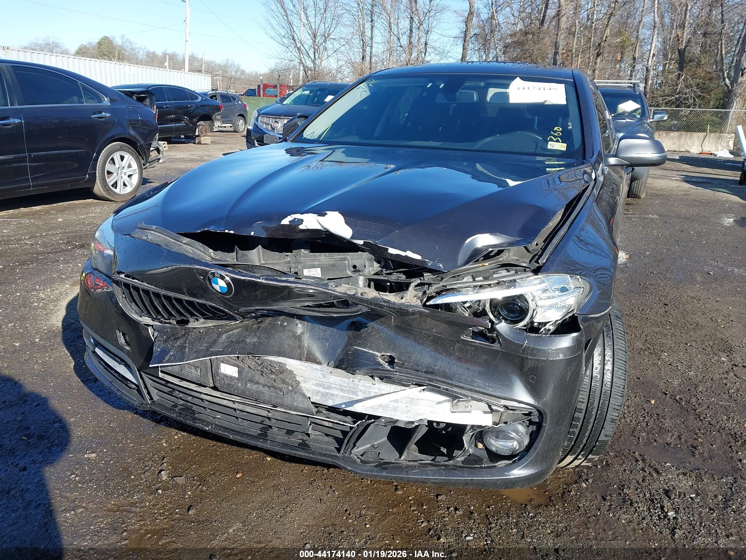 BMW 528I image 6