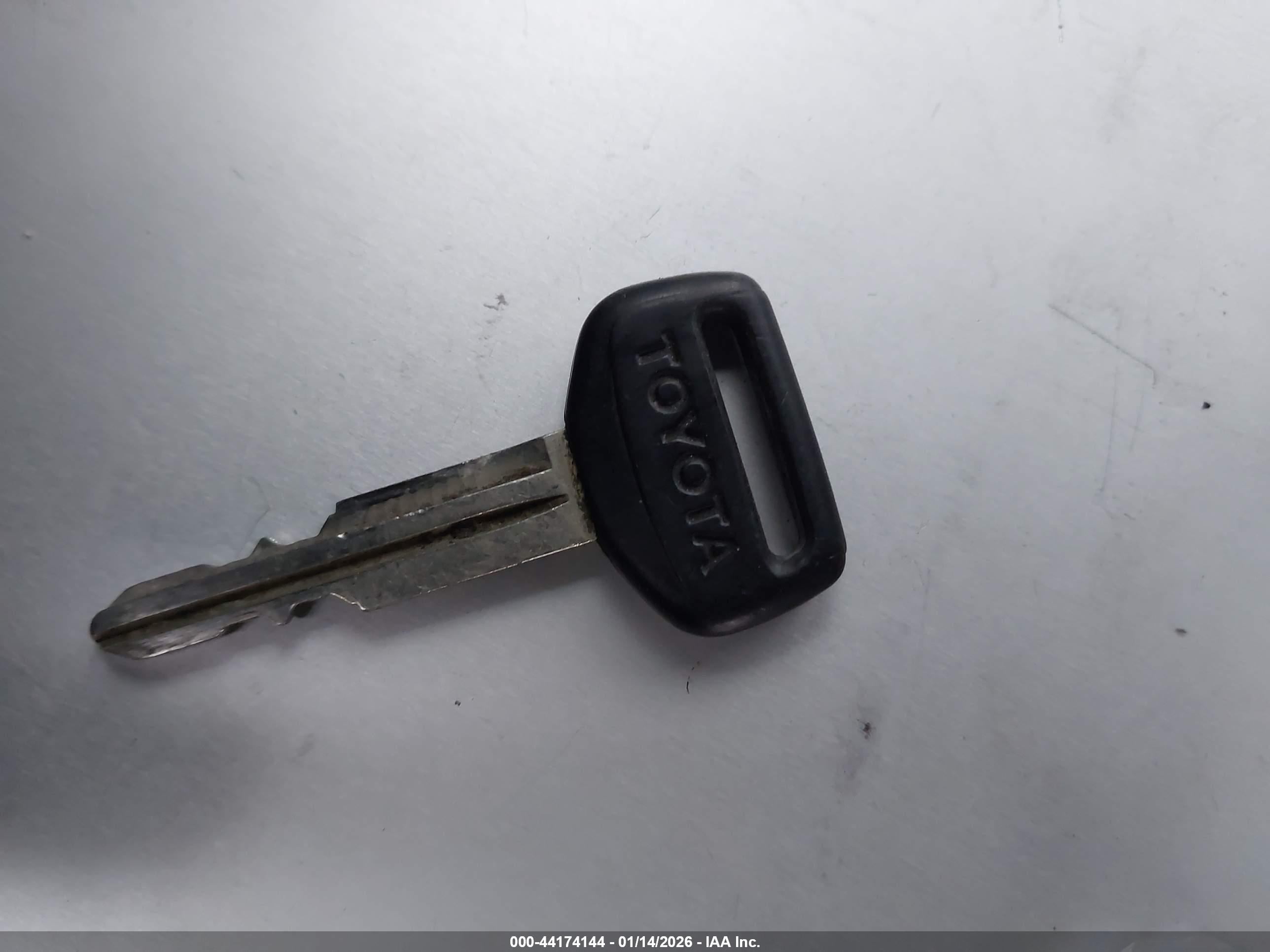 TOYOTA PICKUP image 11