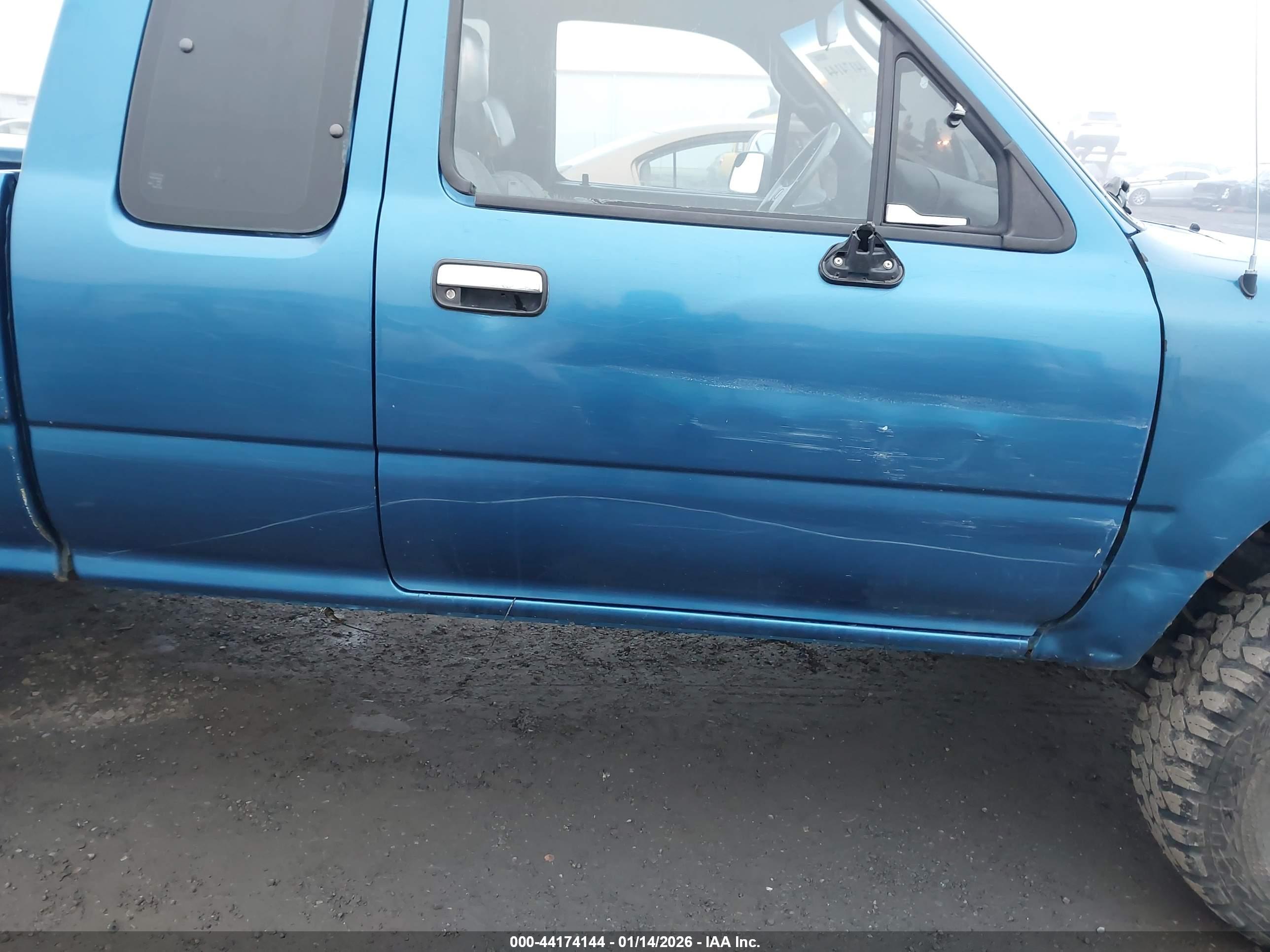 TOYOTA PICKUP image 6