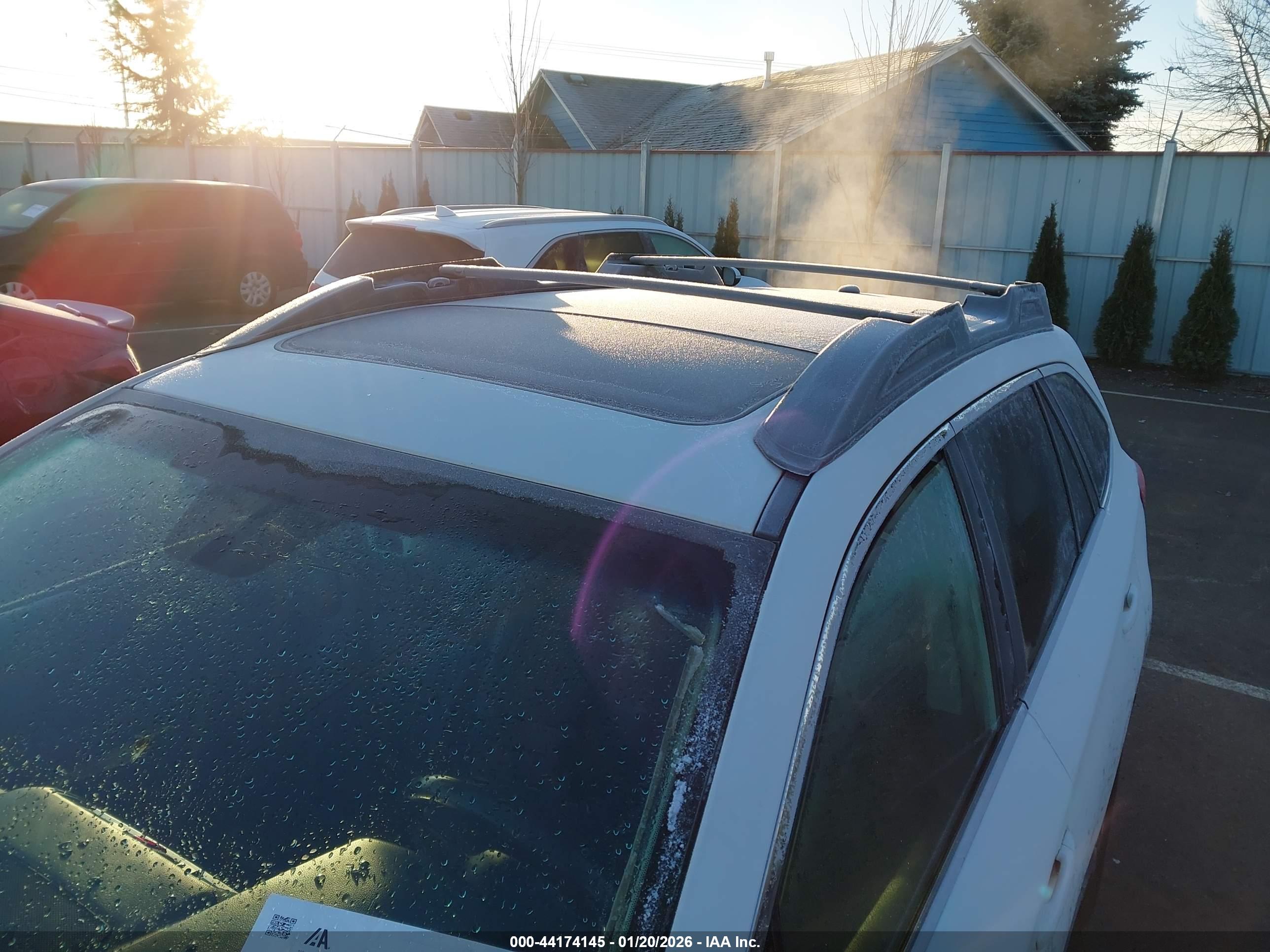 SUBARU OUTBACK image 6