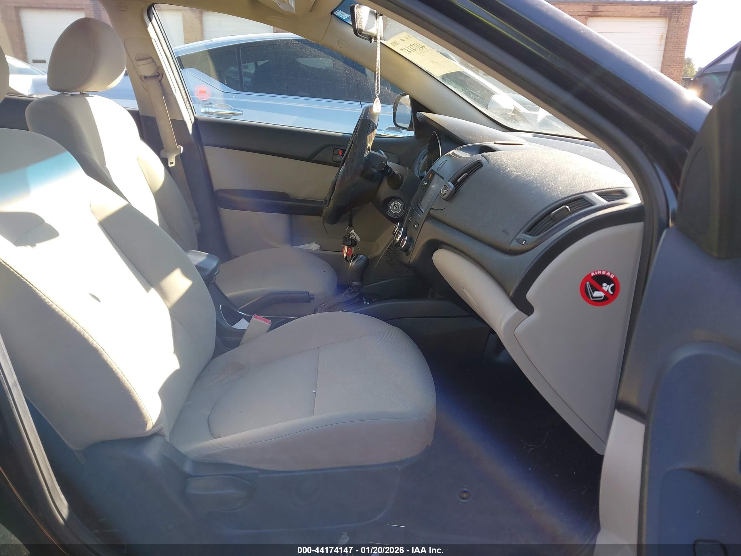 KIA FORTE image 5