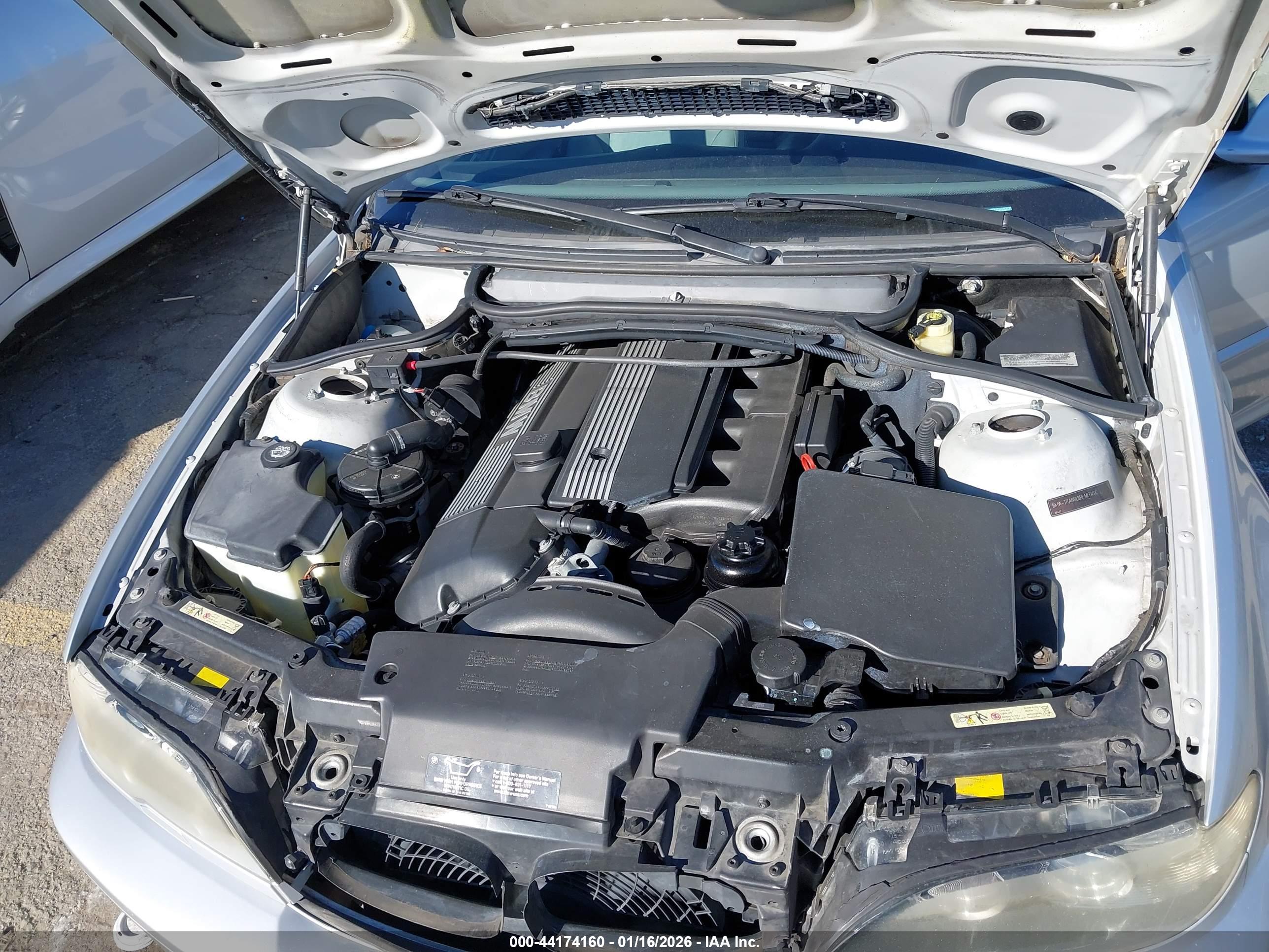 BMW 330CI image 10