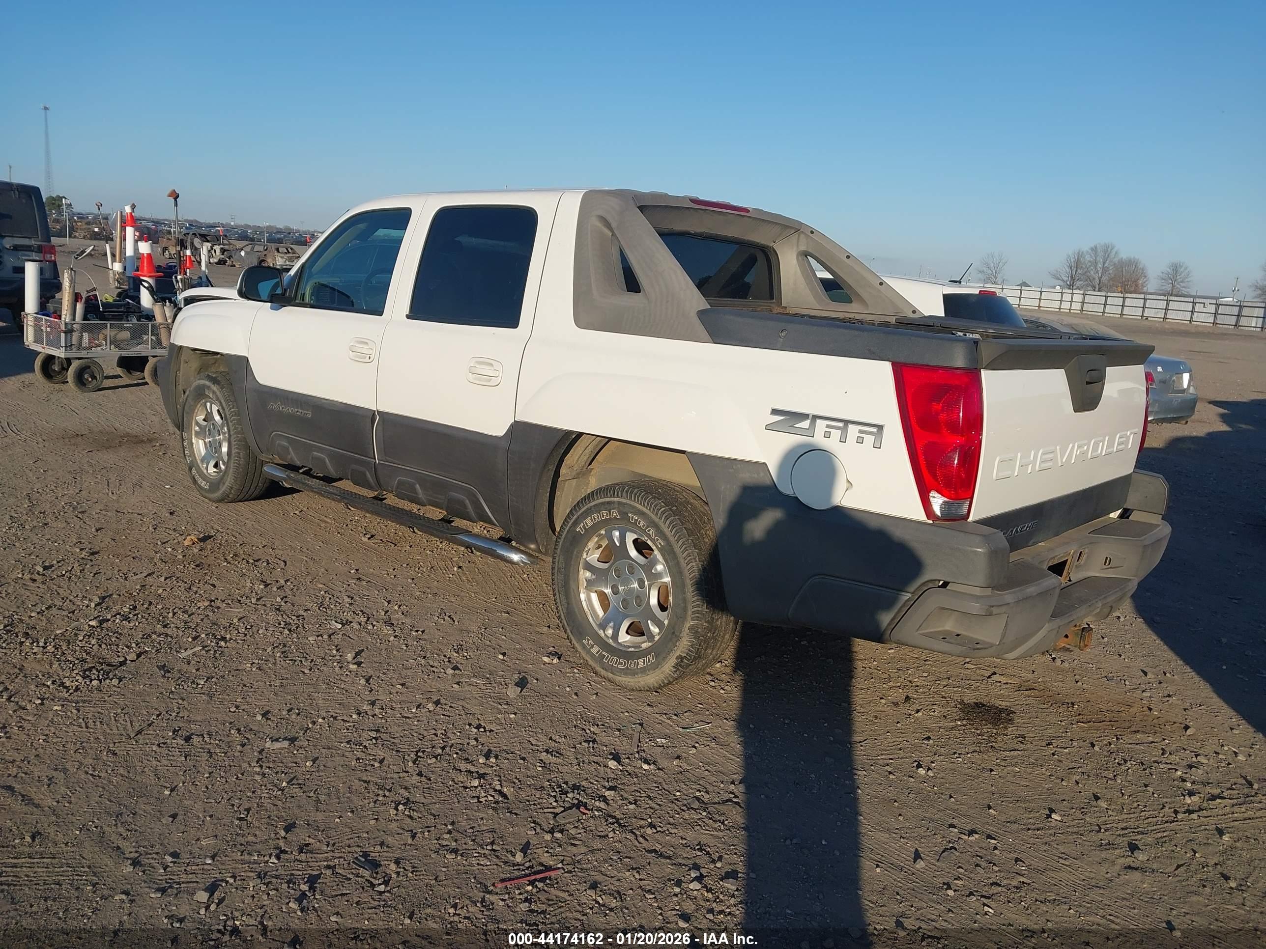 CHEVROLET AVALANCHE image 3