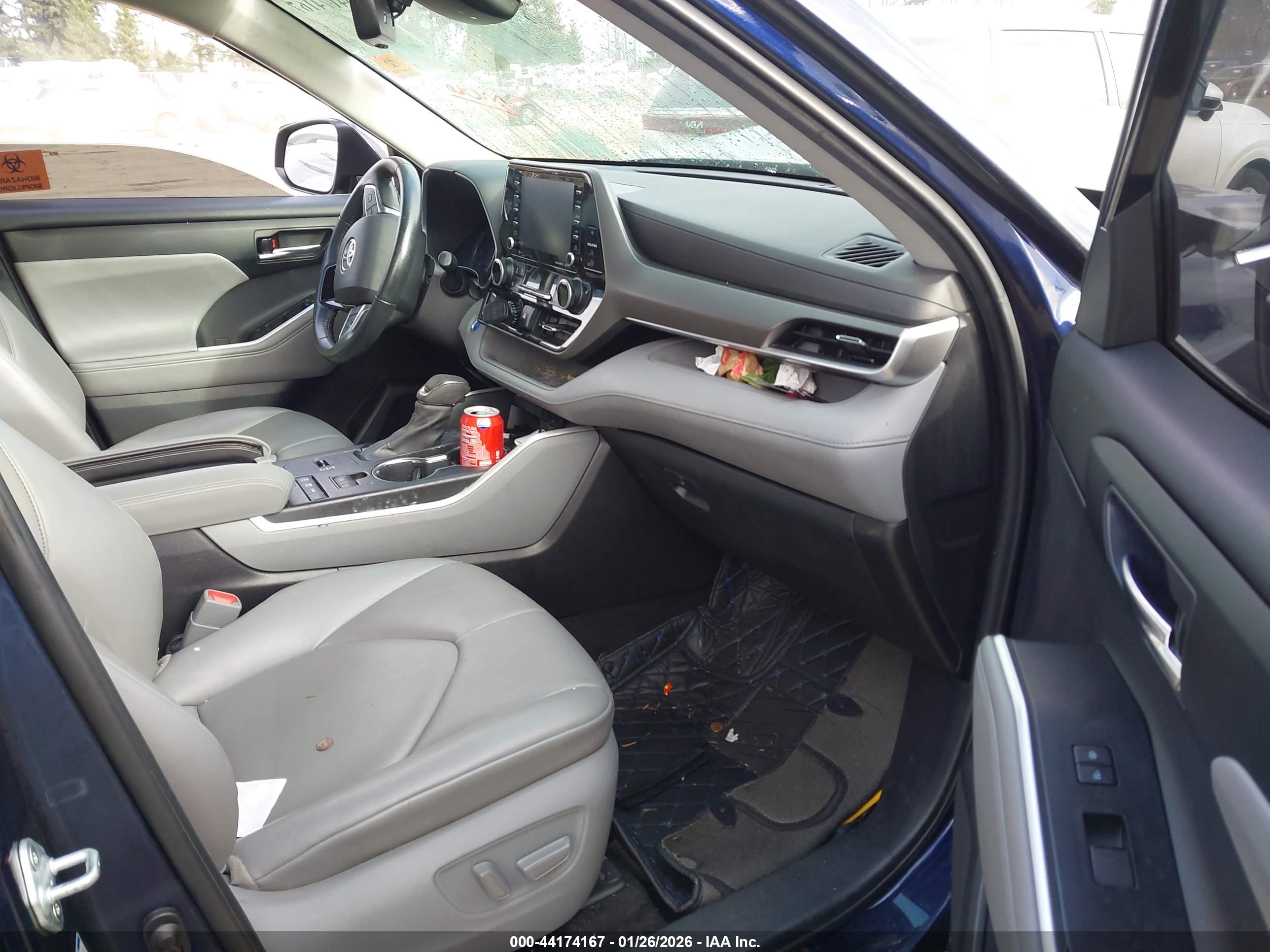 TOYOTA HIGHLANDER image 5