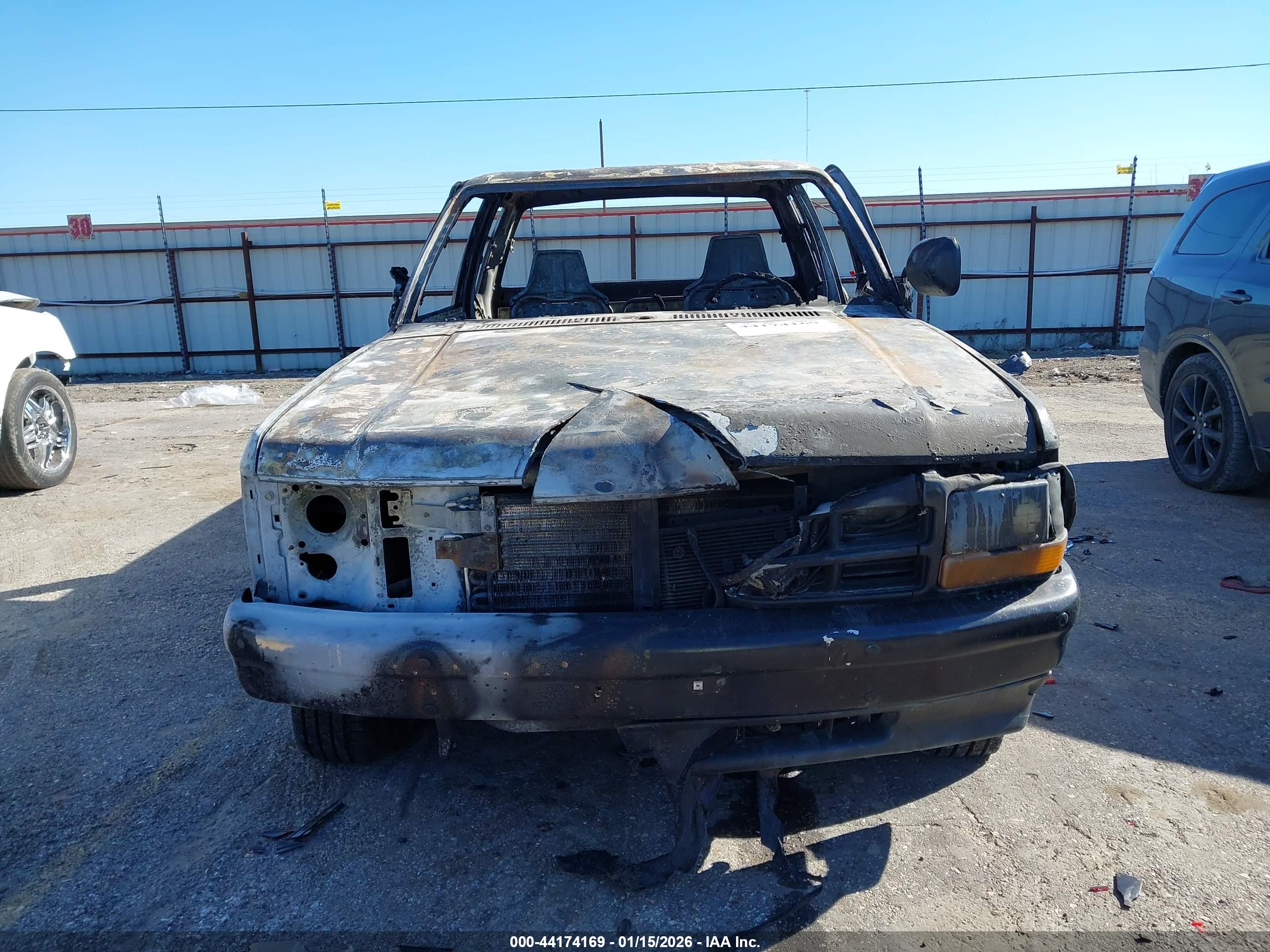 DODGE DAKOTA image 6