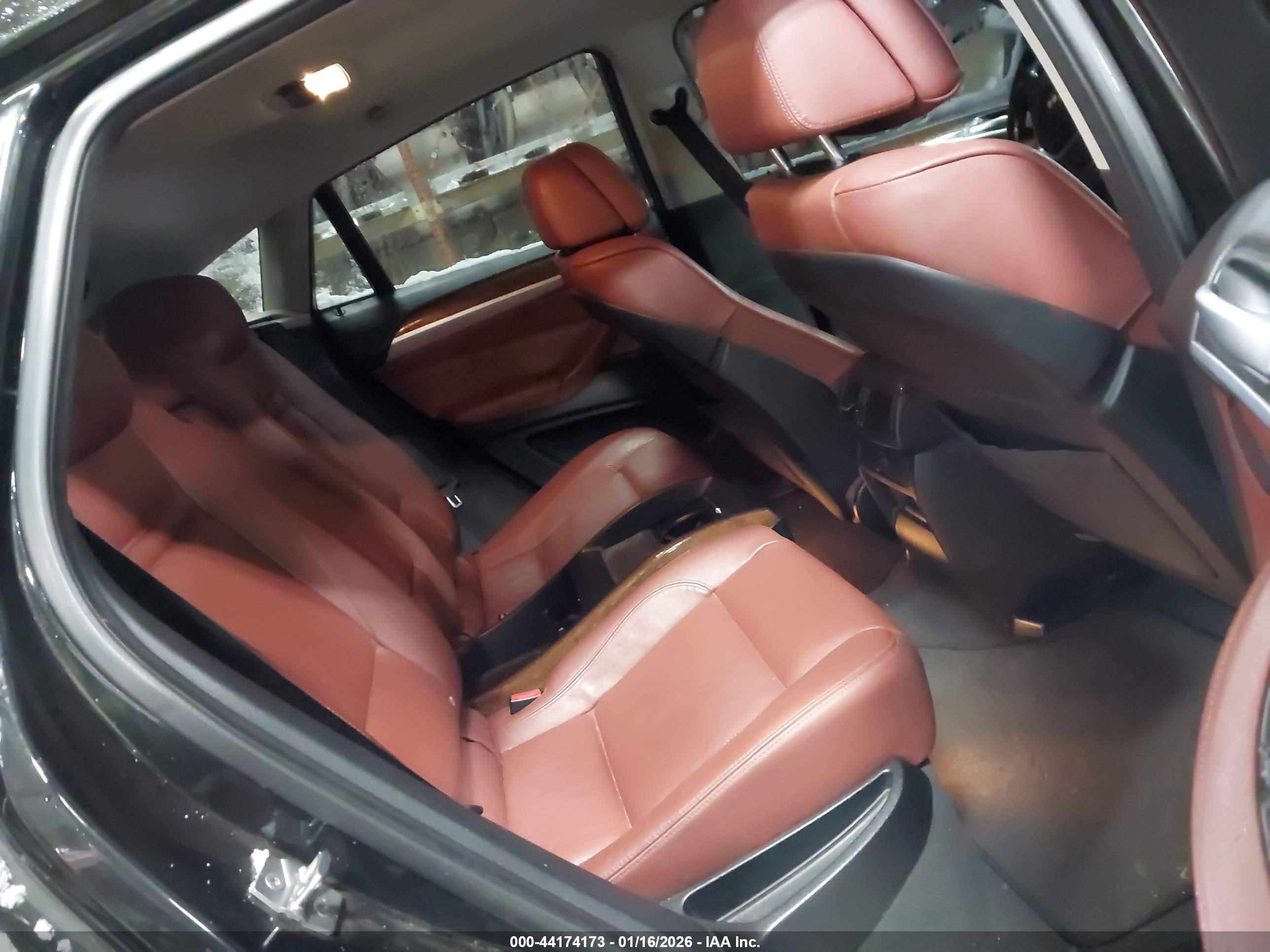 BMW X6 image 8