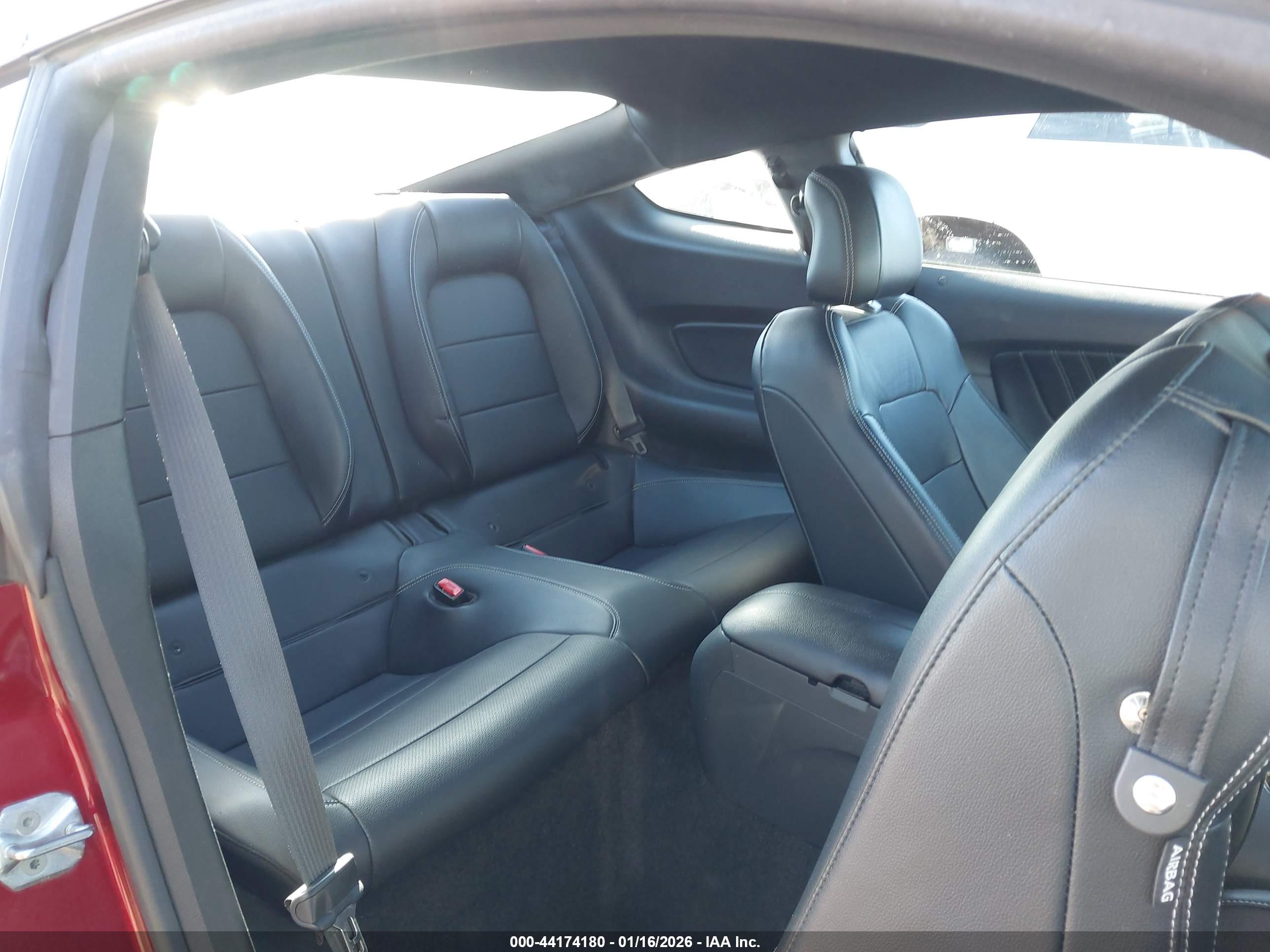 FORD MUSTANG image 8