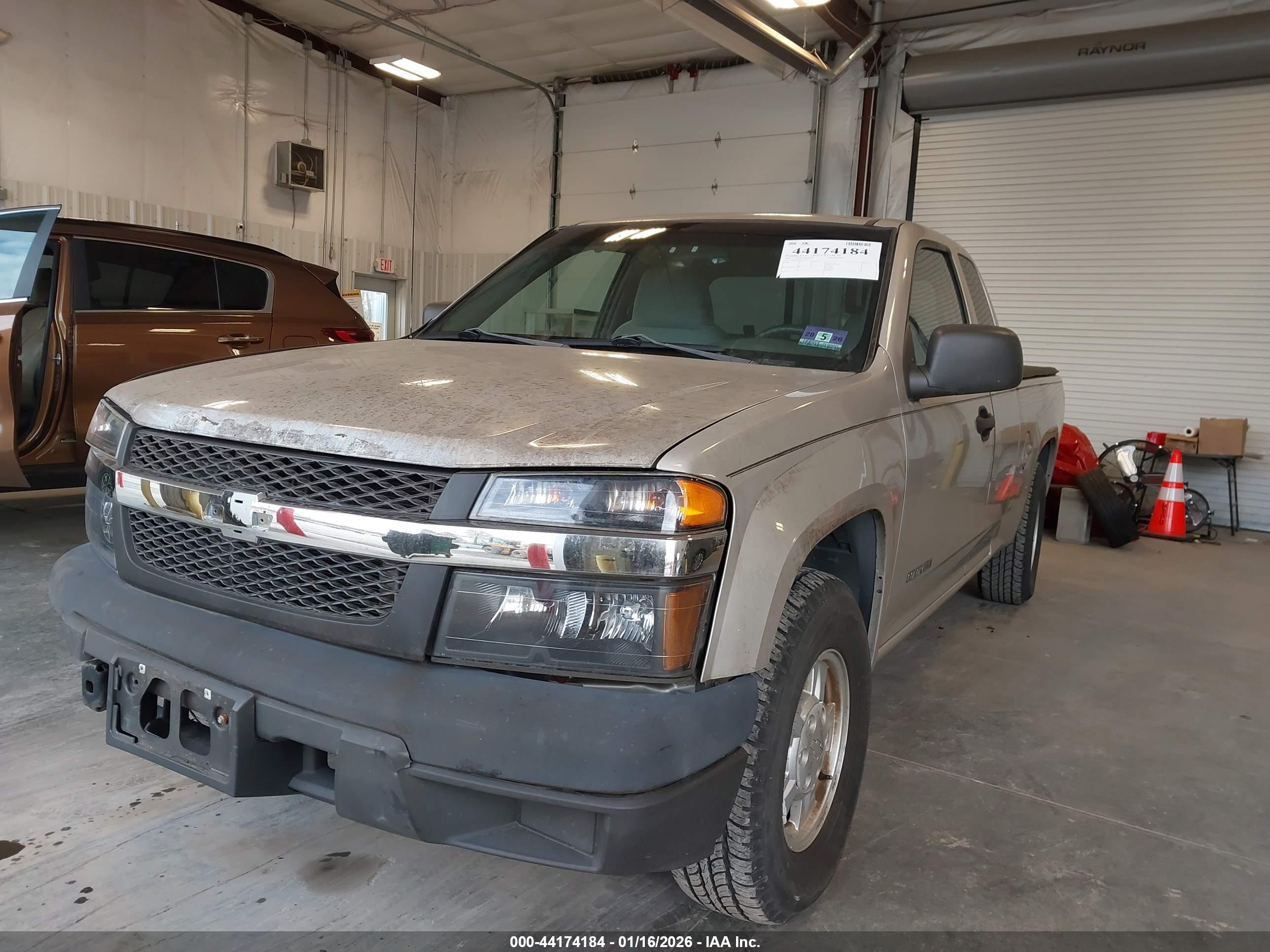 CHEVROLET COLORADO image 2