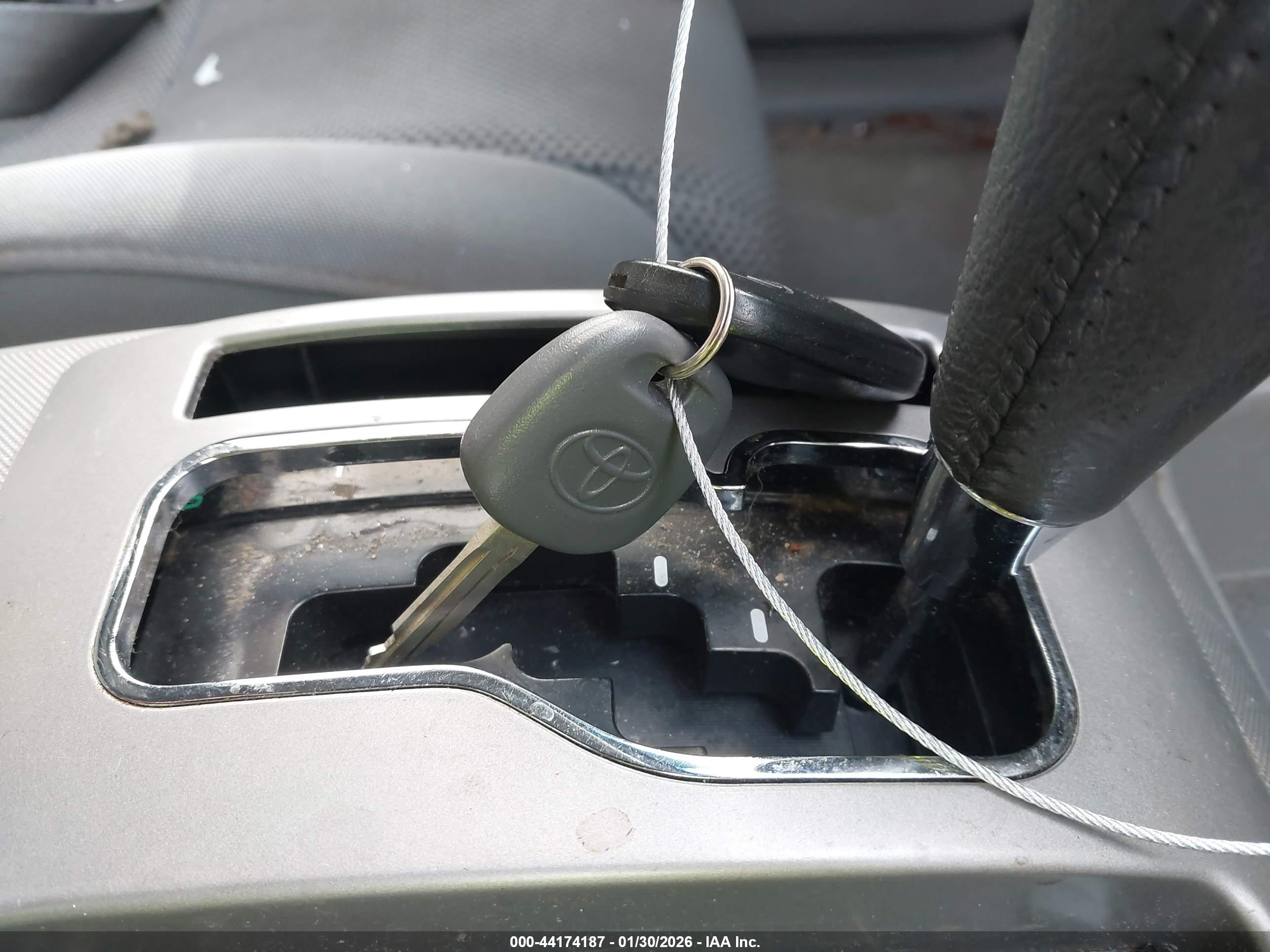 TOYOTA TACOMA image 11
