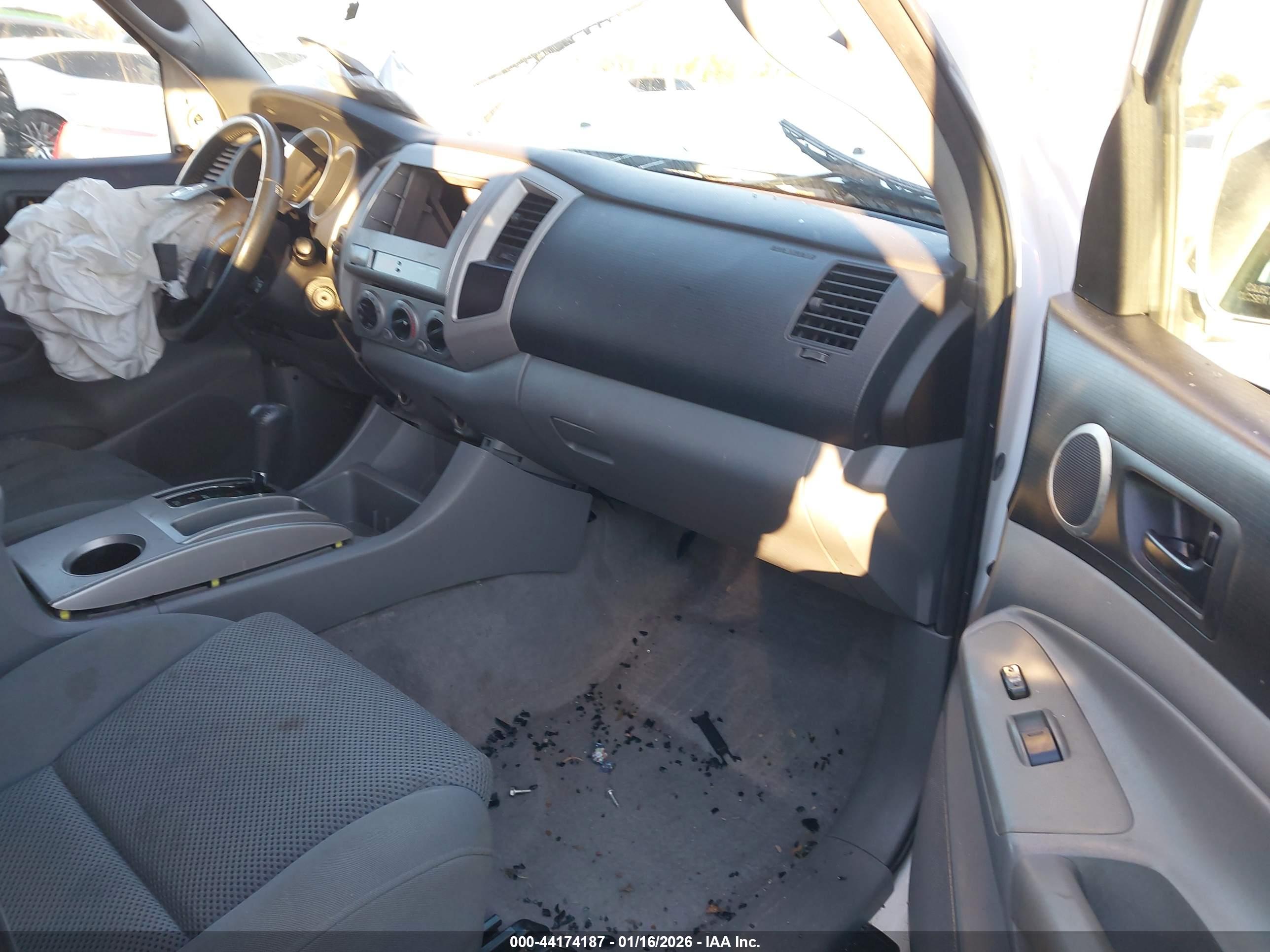 TOYOTA TACOMA image 5