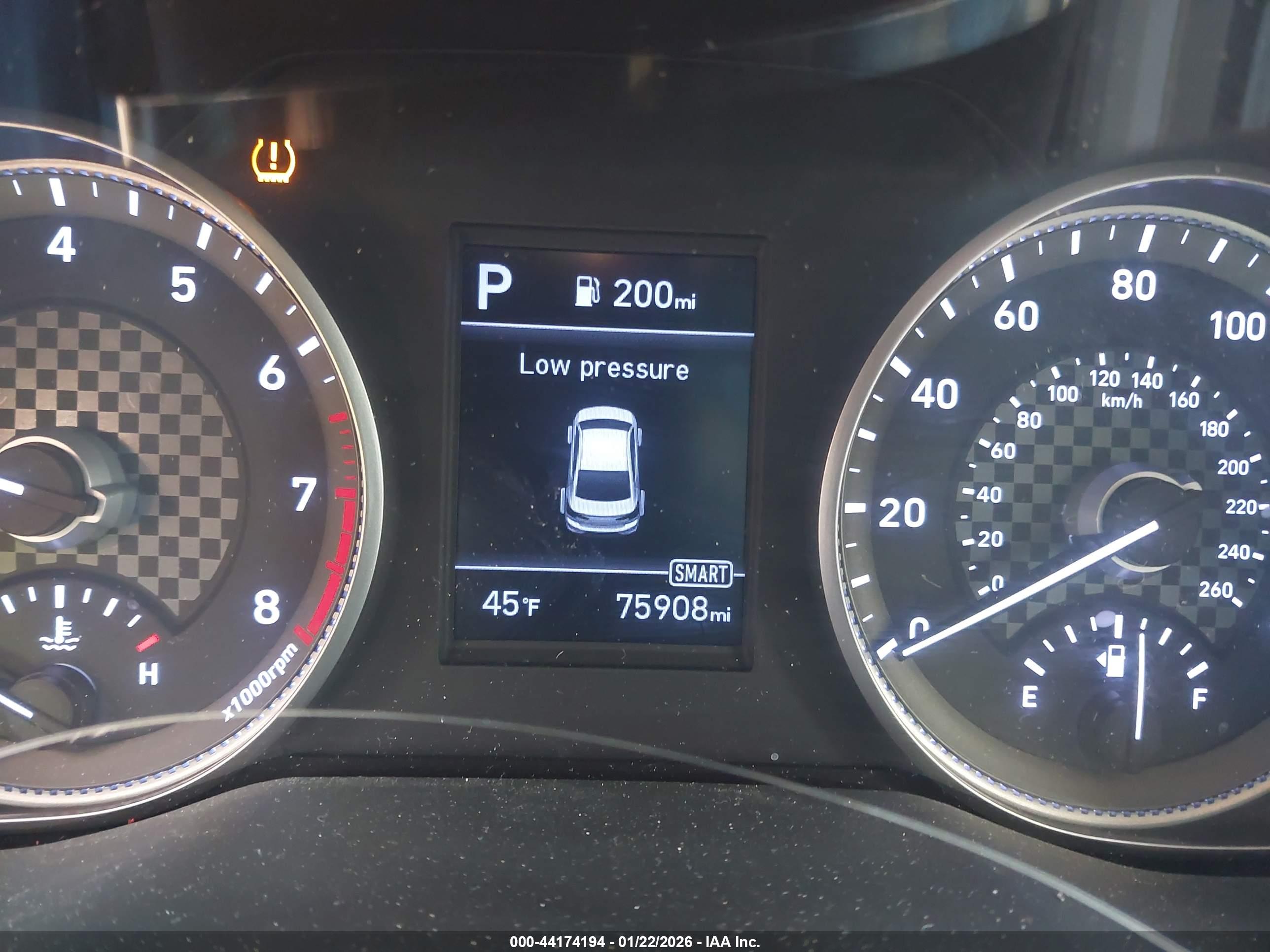 HYUNDAI ELANTRA image 7