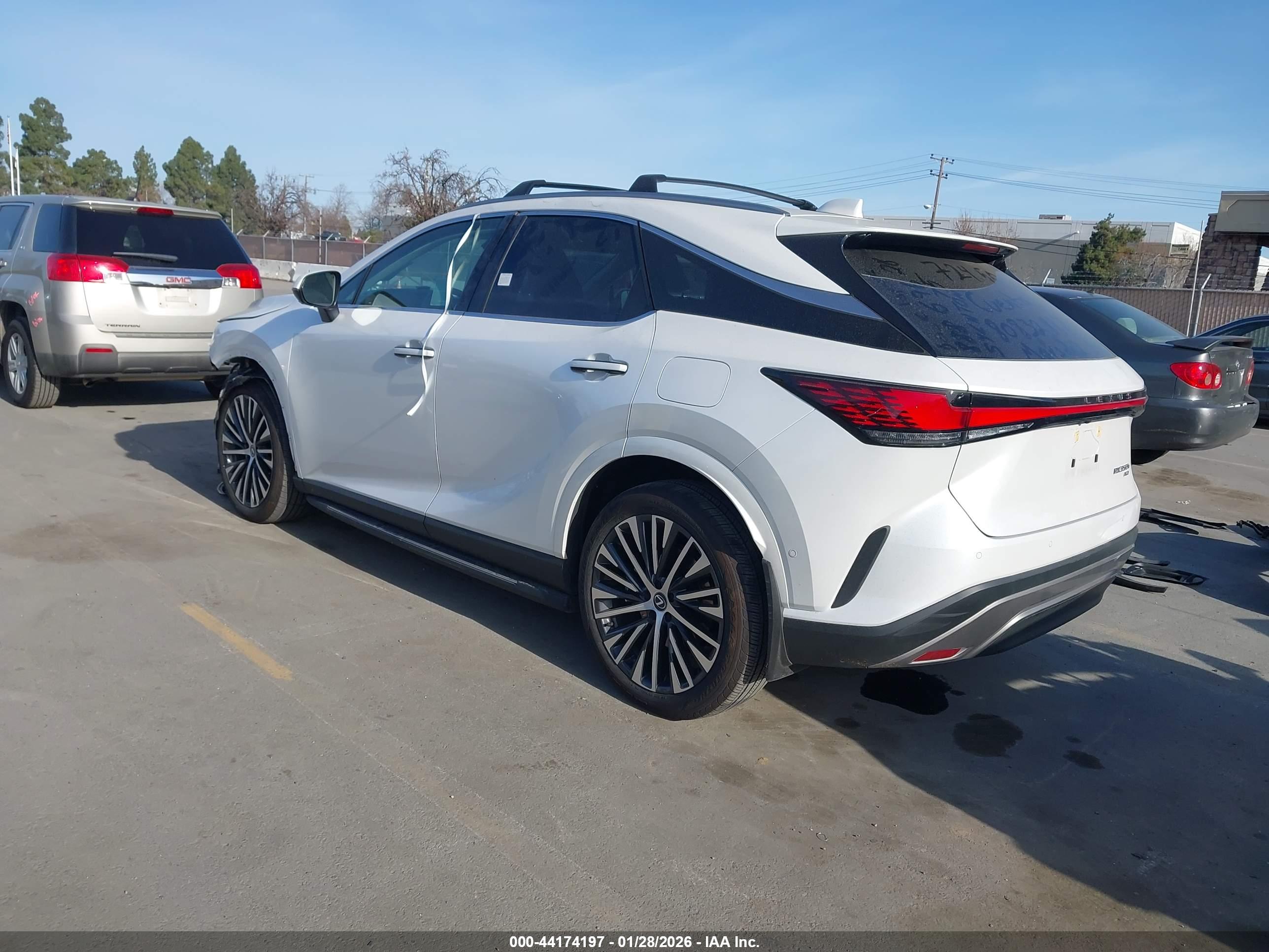 LEXUS RX image 3