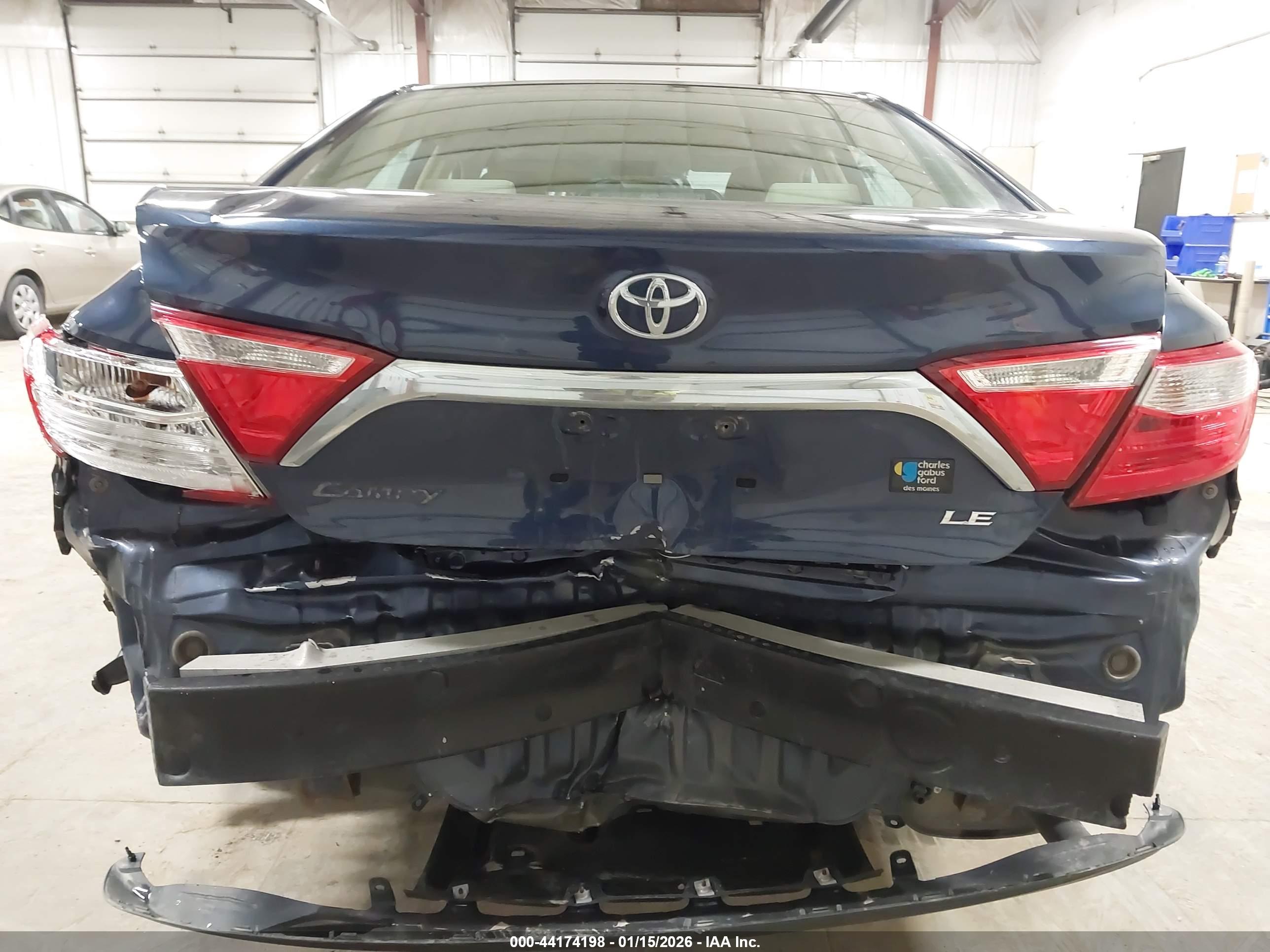 TOYOTA CAMRY image 6