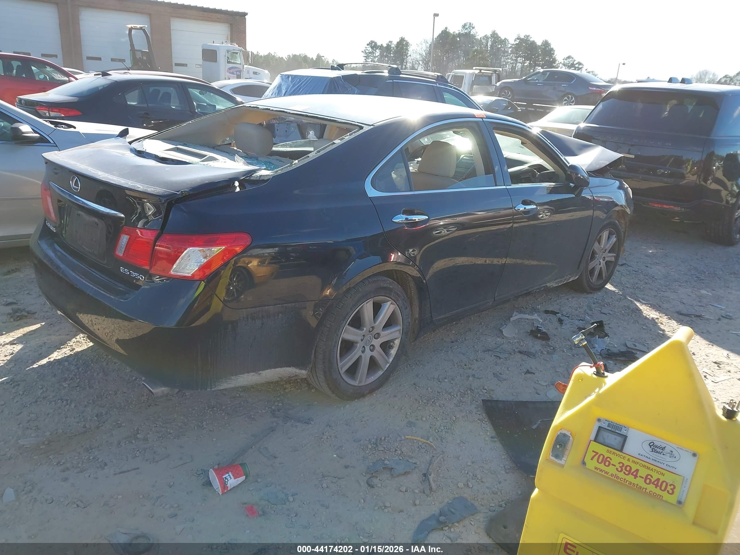 LEXUS ES image 4