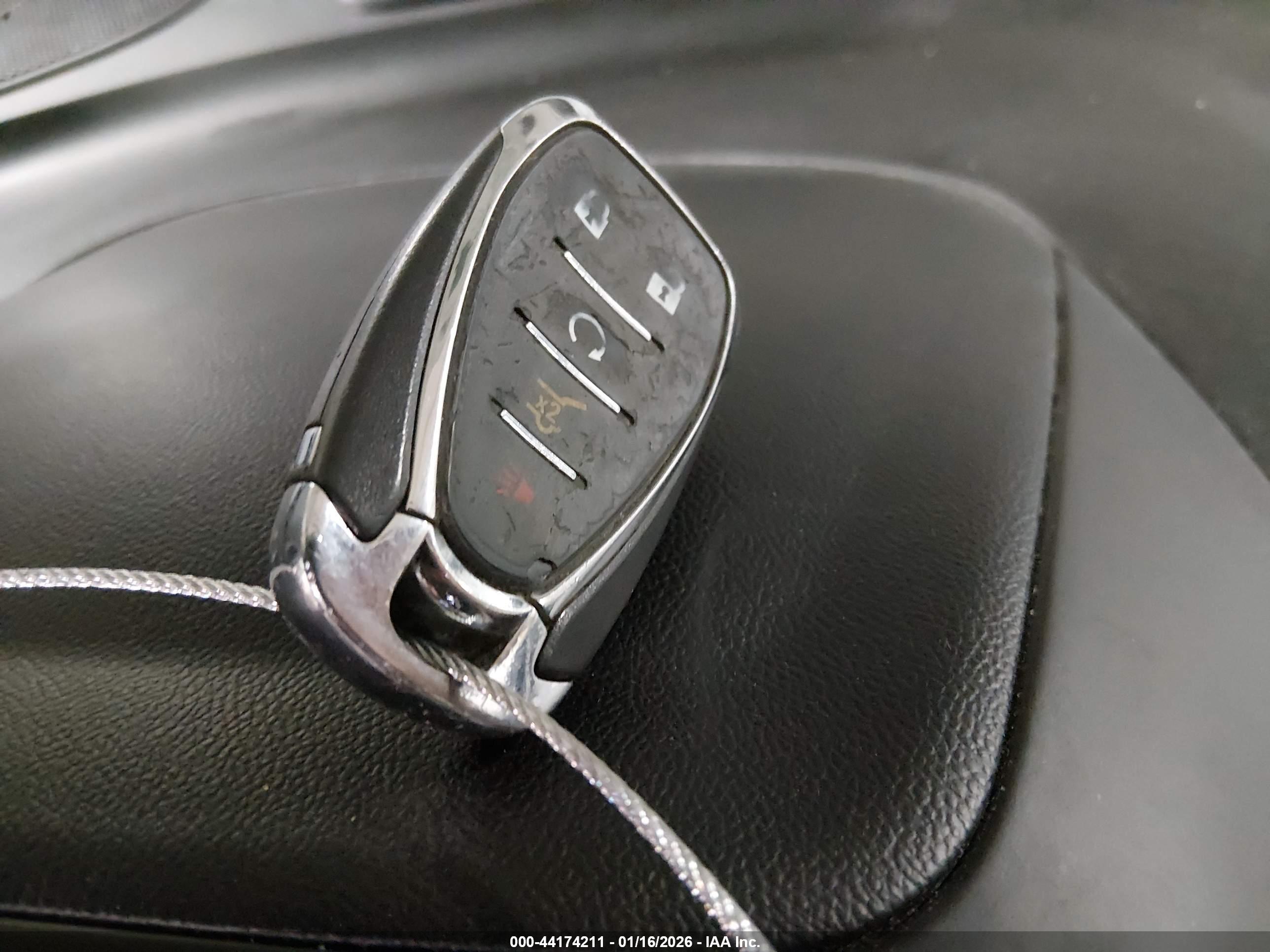 CHEVROLET EQUINOX image 11