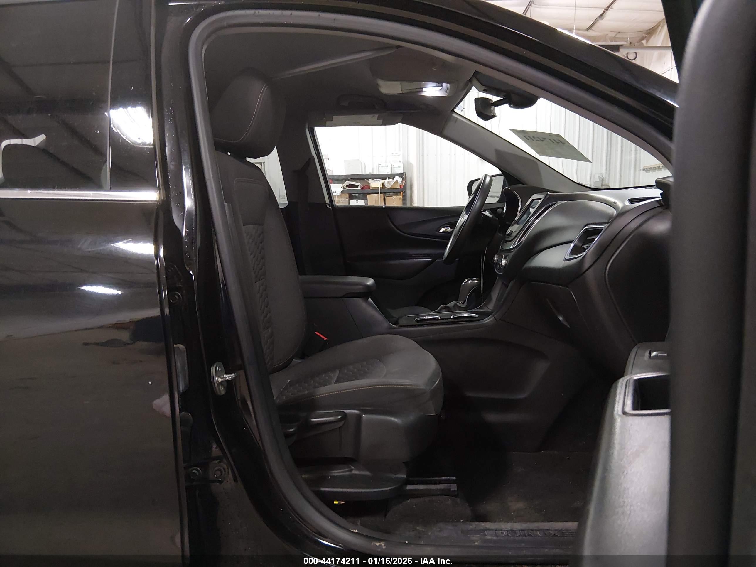 CHEVROLET EQUINOX image 5