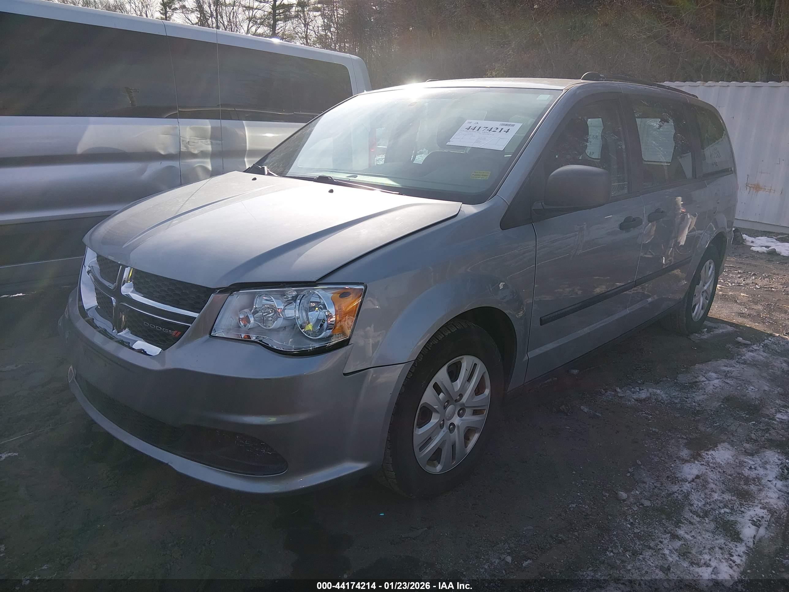 DODGE GRAND image 2