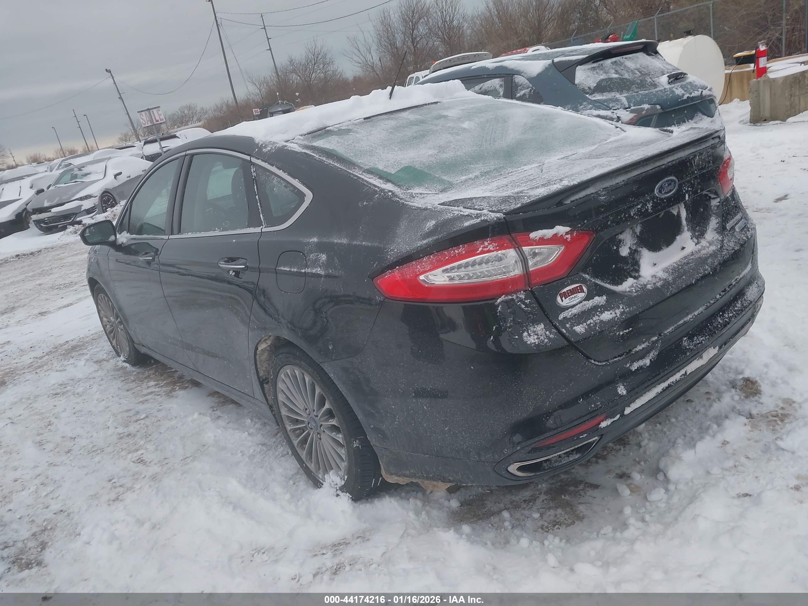 FORD FUSION image 3
