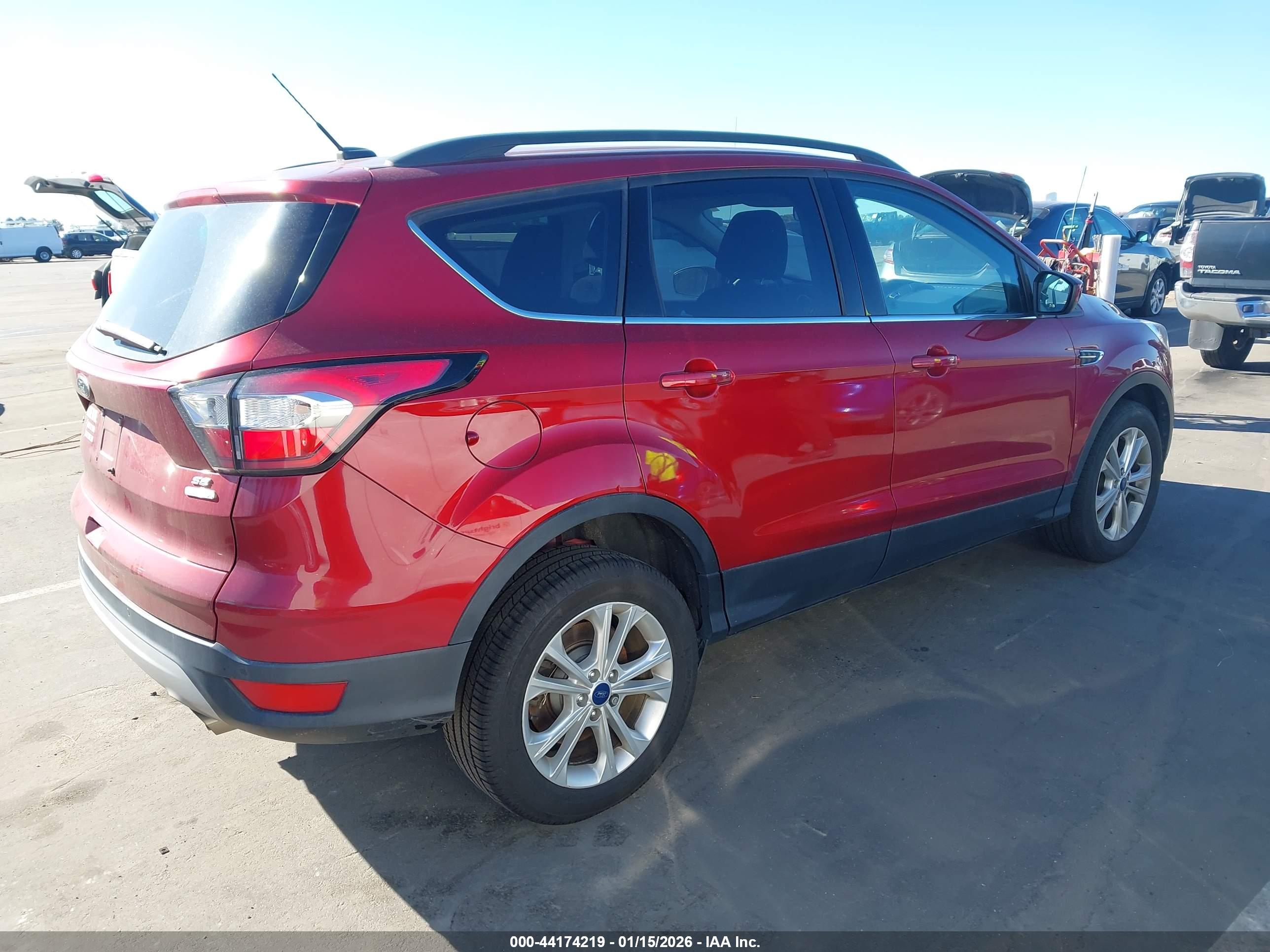 FORD ESCAPE image 4