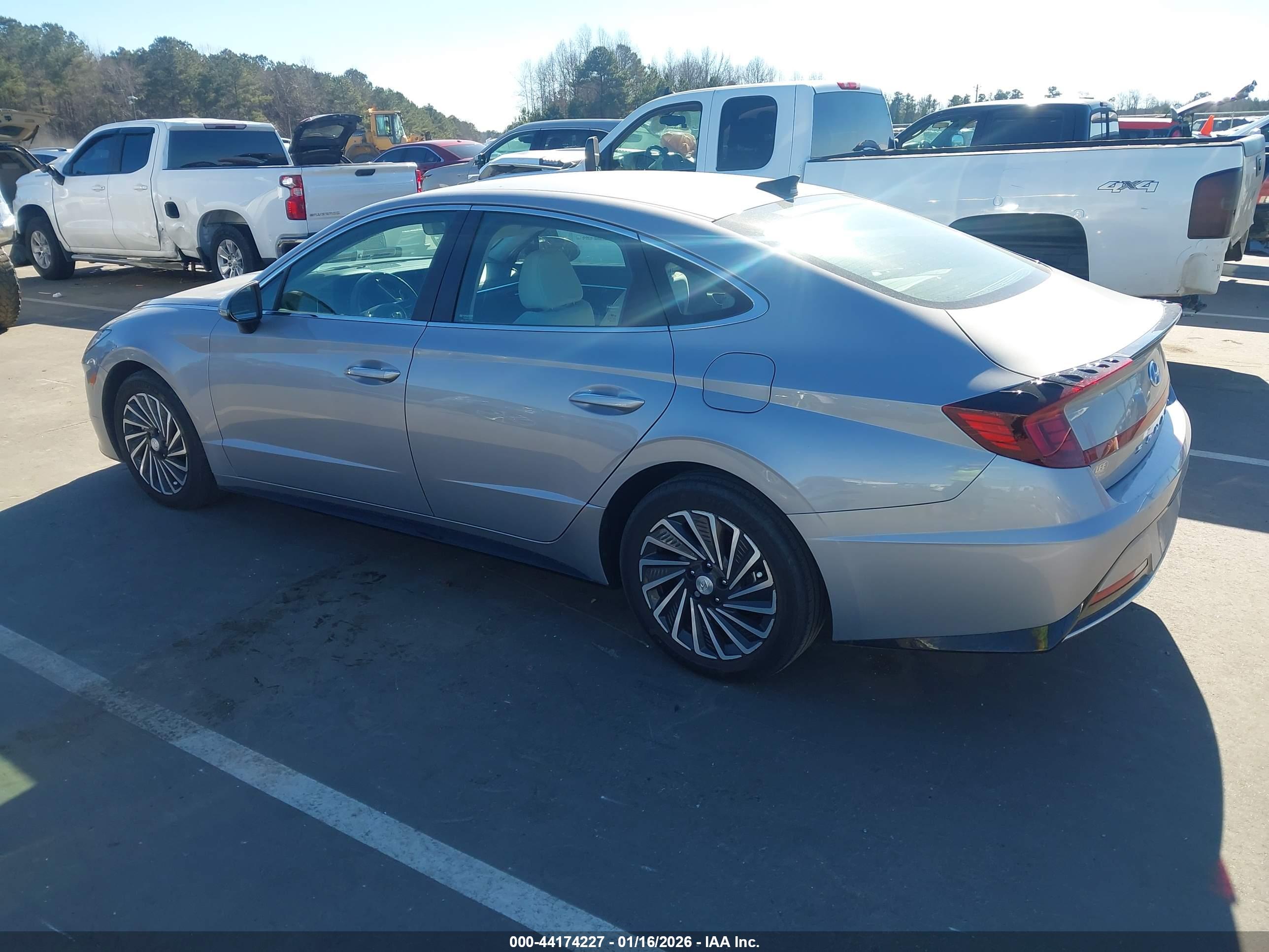 HYUNDAI SONATA image 3